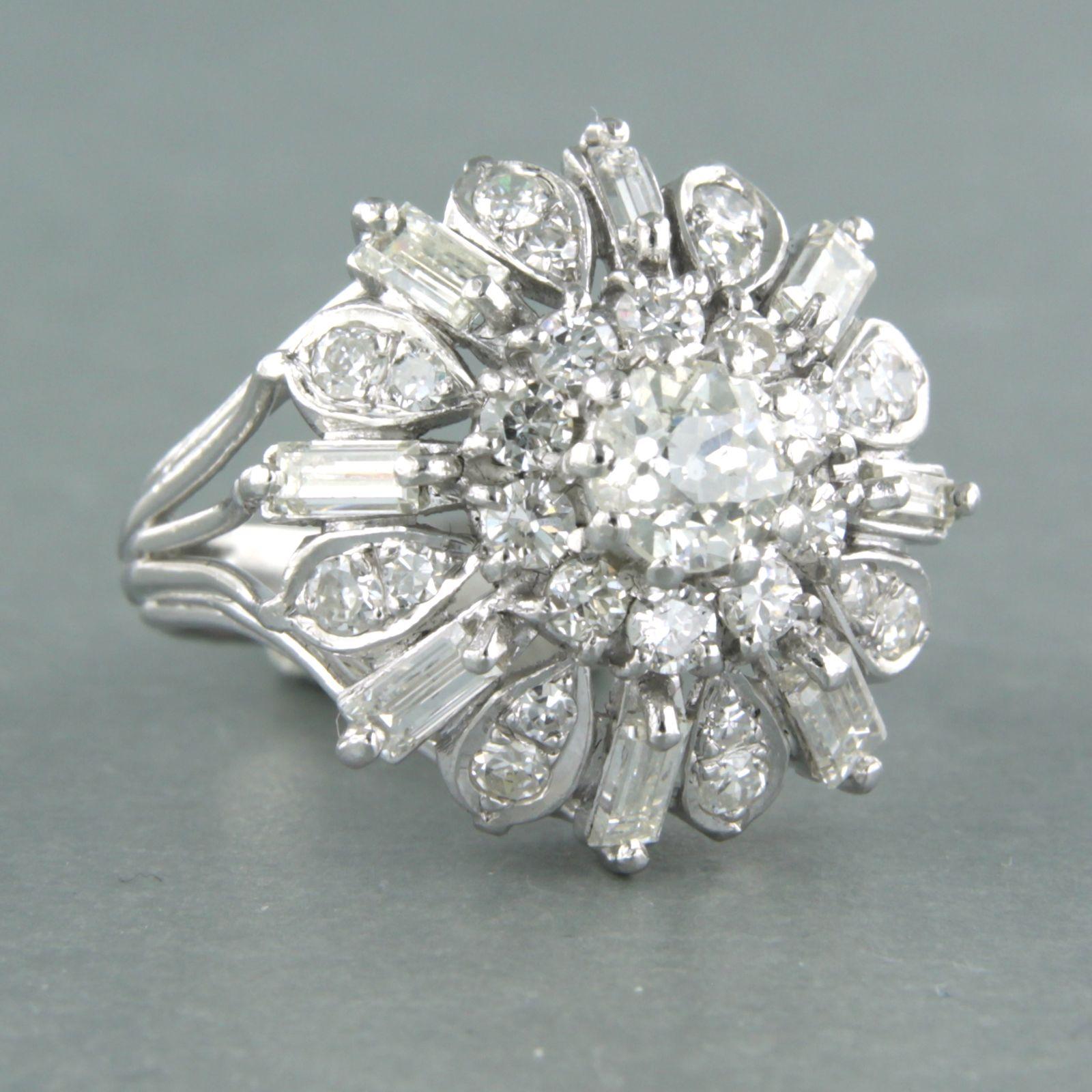 Art nouveau Bague avec diamants de taille baguette, taille unique et taille ancienne 2,75ct Platina en vente