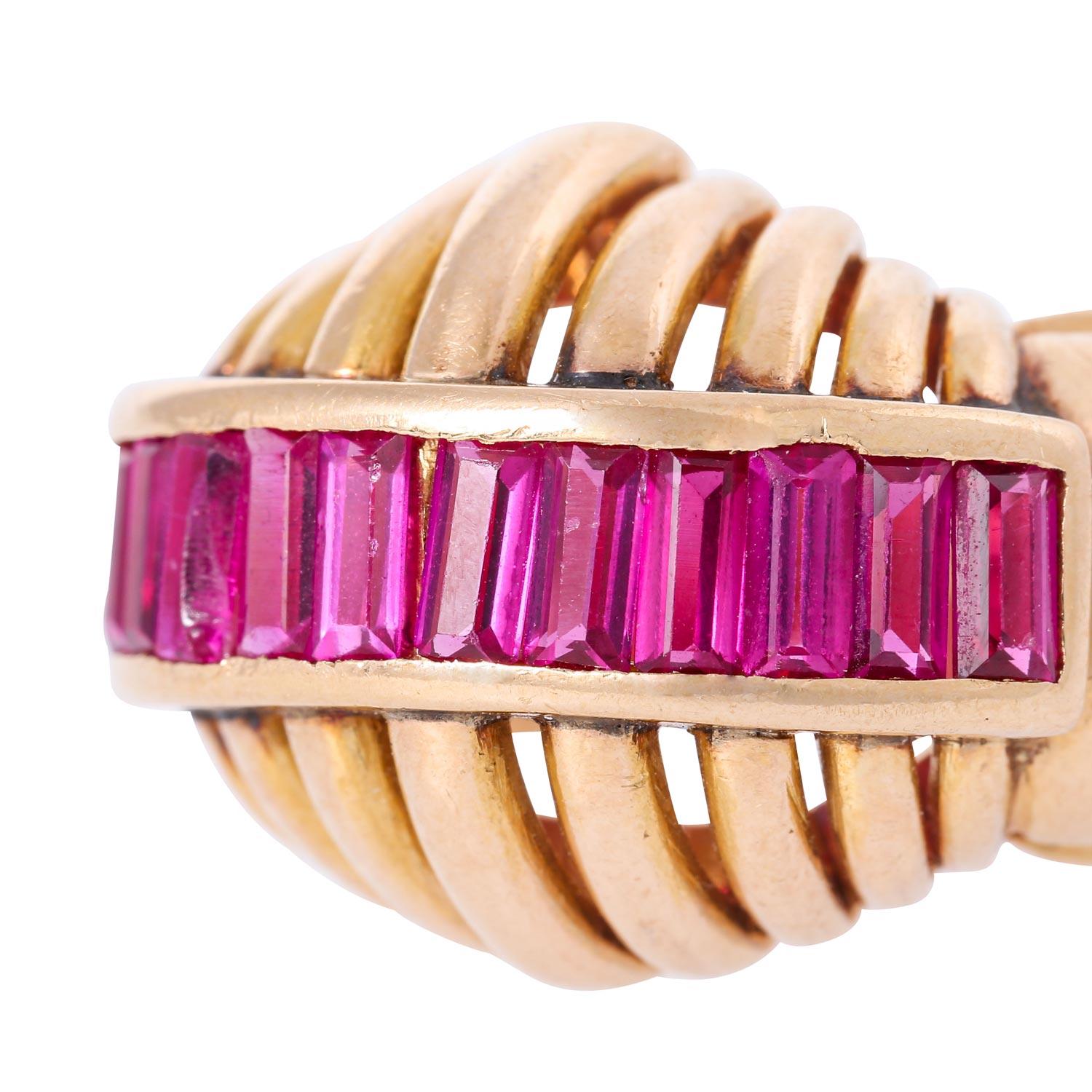 Ring with Baguette-Cut Synthetic Rubies In Good Condition For Sale In Stuttgart, BW