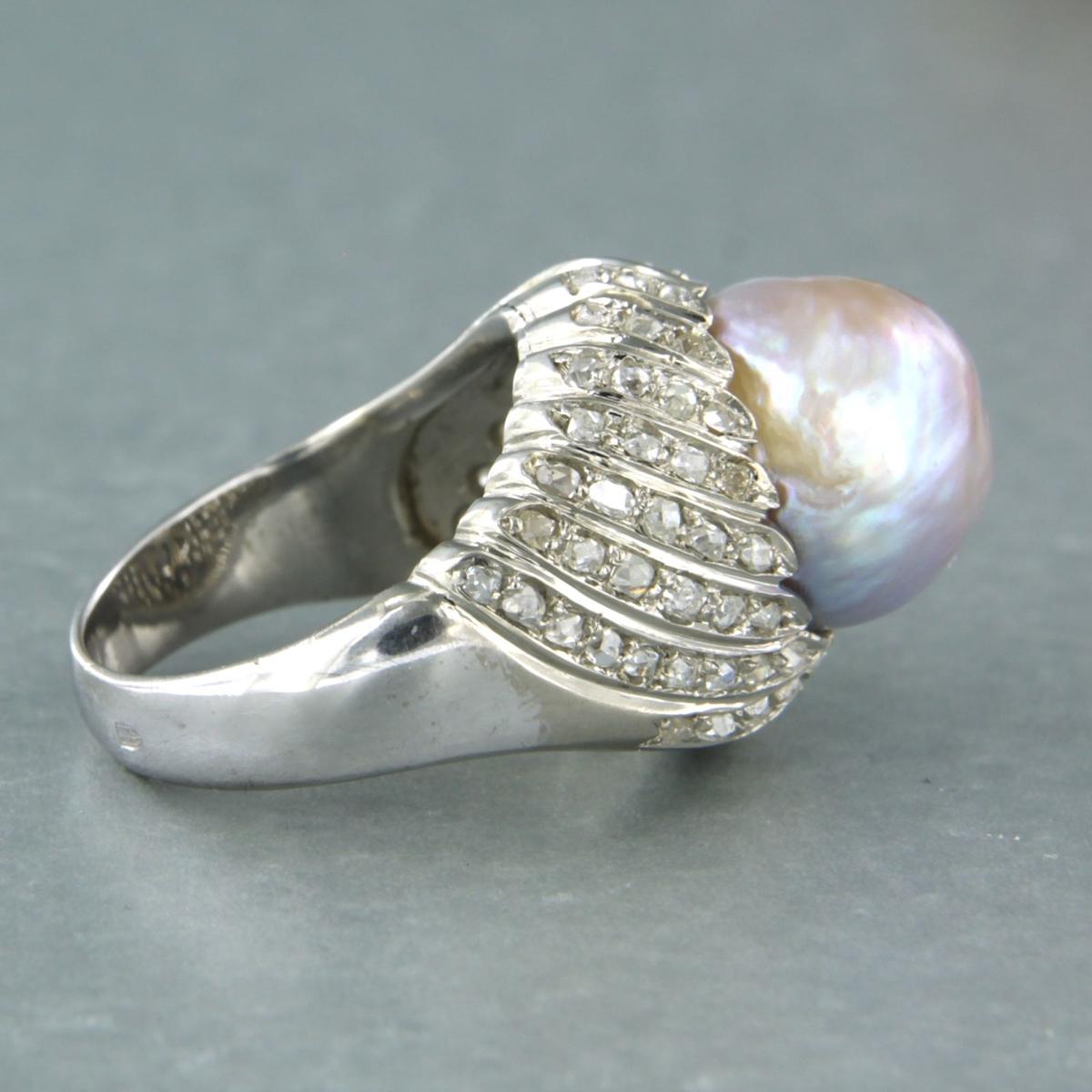 Ring with barok pearl  and diamonds 18k white gold For Sale 1