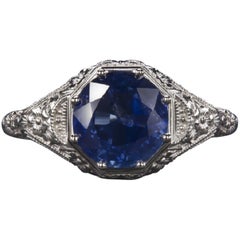 Ring with Blue Sapphire Round Cut 2.38 Carat Vintage White Gold