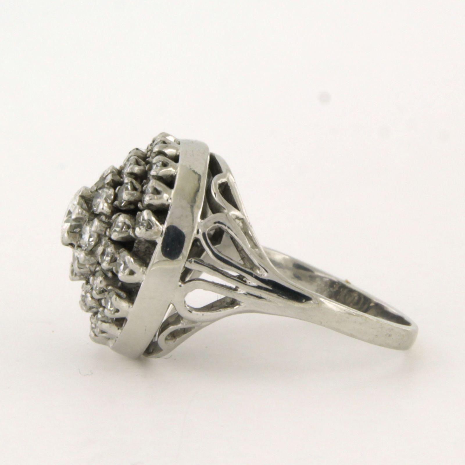 Anello con diamanti a taglio brillante e singolo fino a 1,30ct in oro bianco 18k In condizioni ottime in vendita a The Hague, ZH
