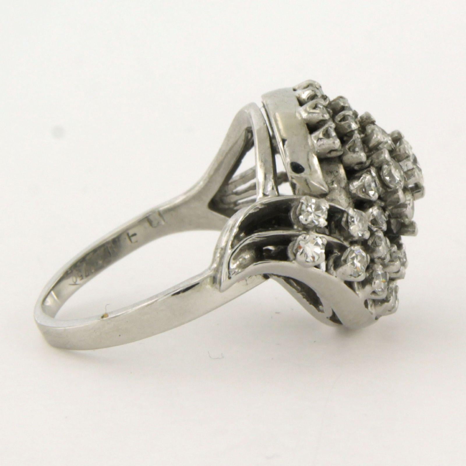 Anello con diamanti a taglio brillante e singolo fino a 1,30ct in oro bianco 18k in vendita 1