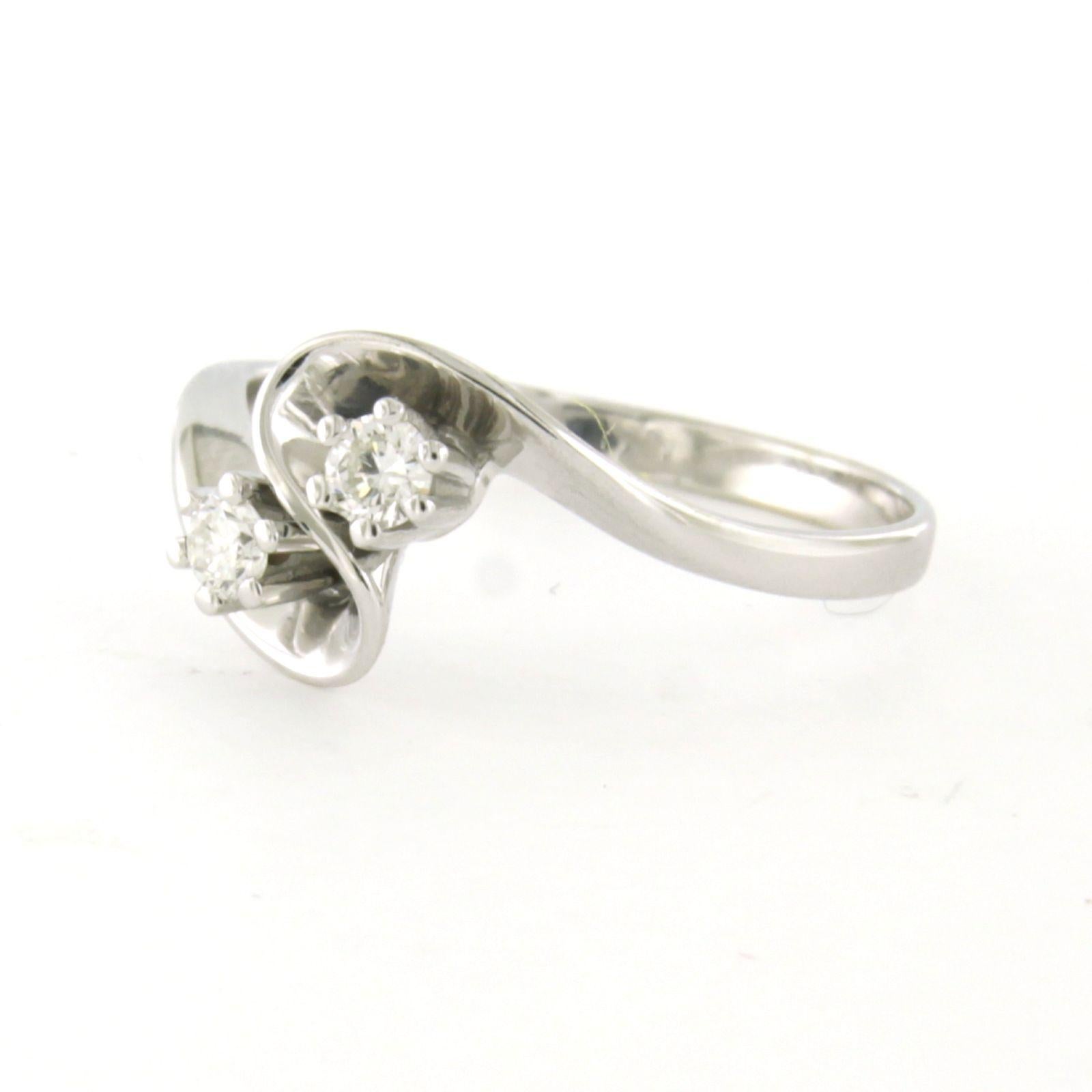 Donna Anello con diamanti taglio brillante fino a 0,15ct in oro 14k da 2,3 grammi in vendita