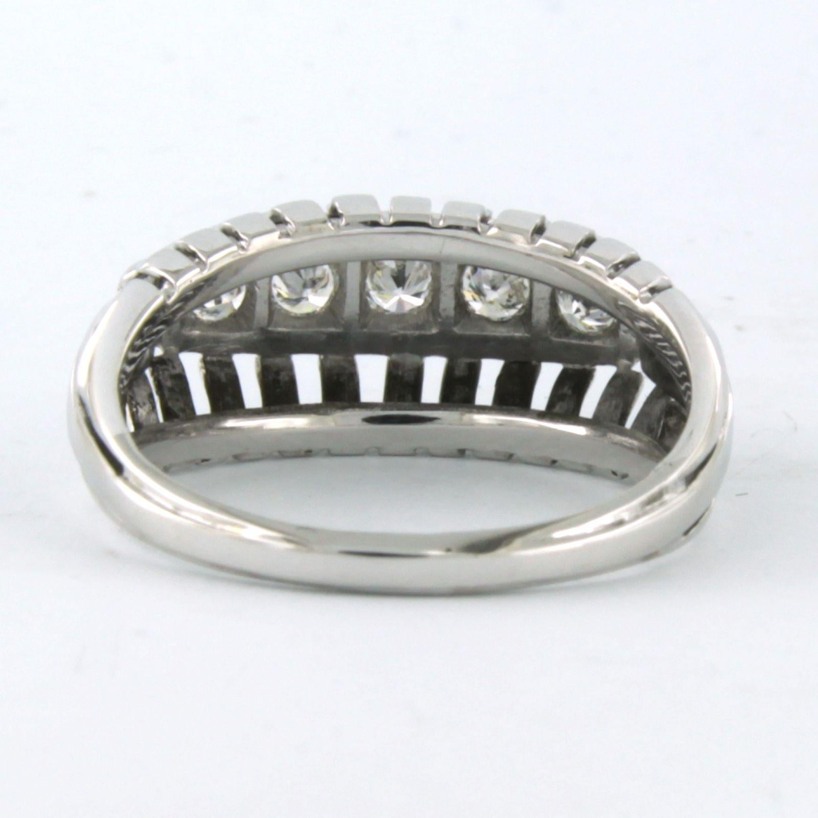 Taglio brillante Anello con diamanti taglio brillante fino a 0,20ct in oro 14k da 3,5 grammi in vendita