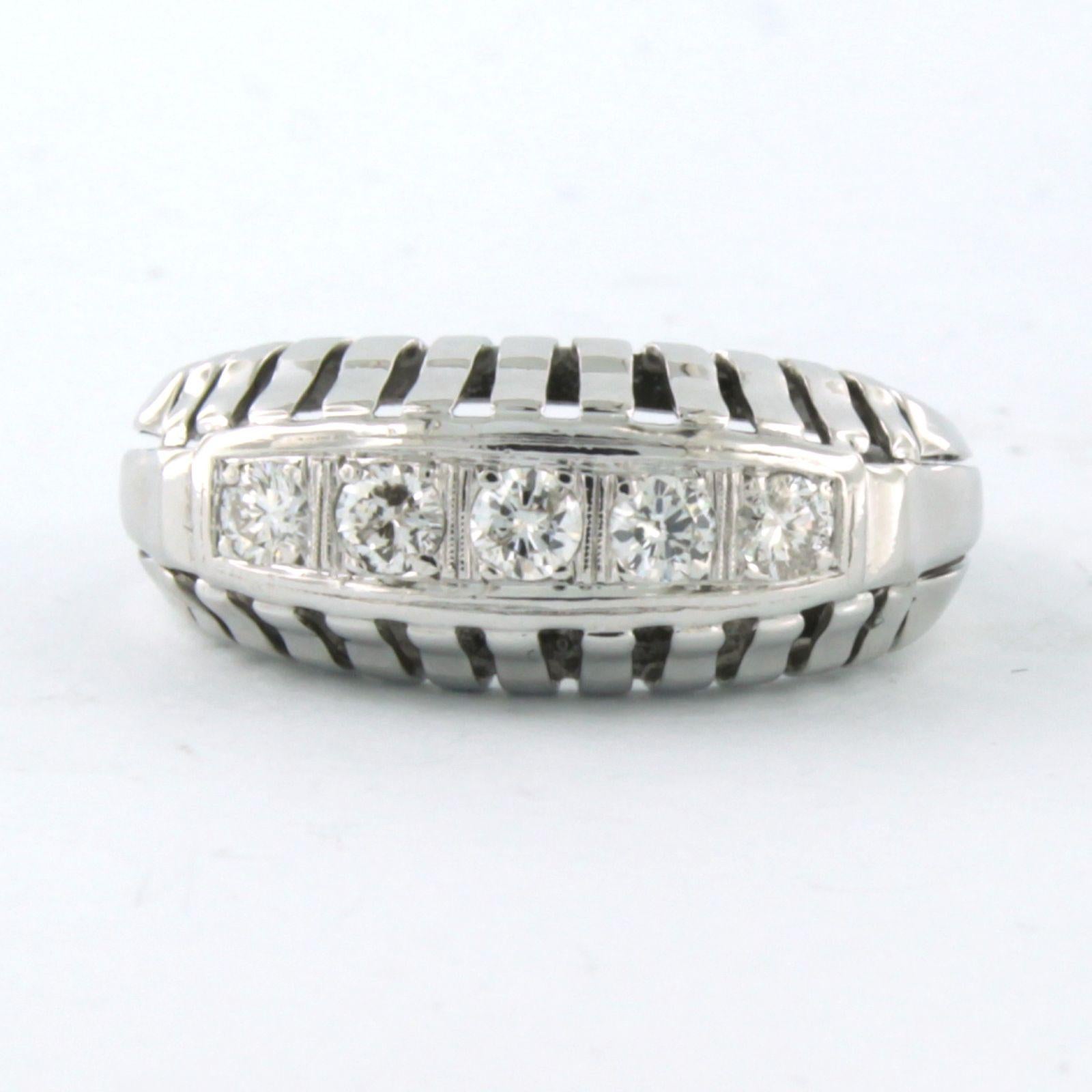 Anello con diamanti taglio brillante fino a 0,20ct in oro 14k da 3,5 grammi in vendita 1