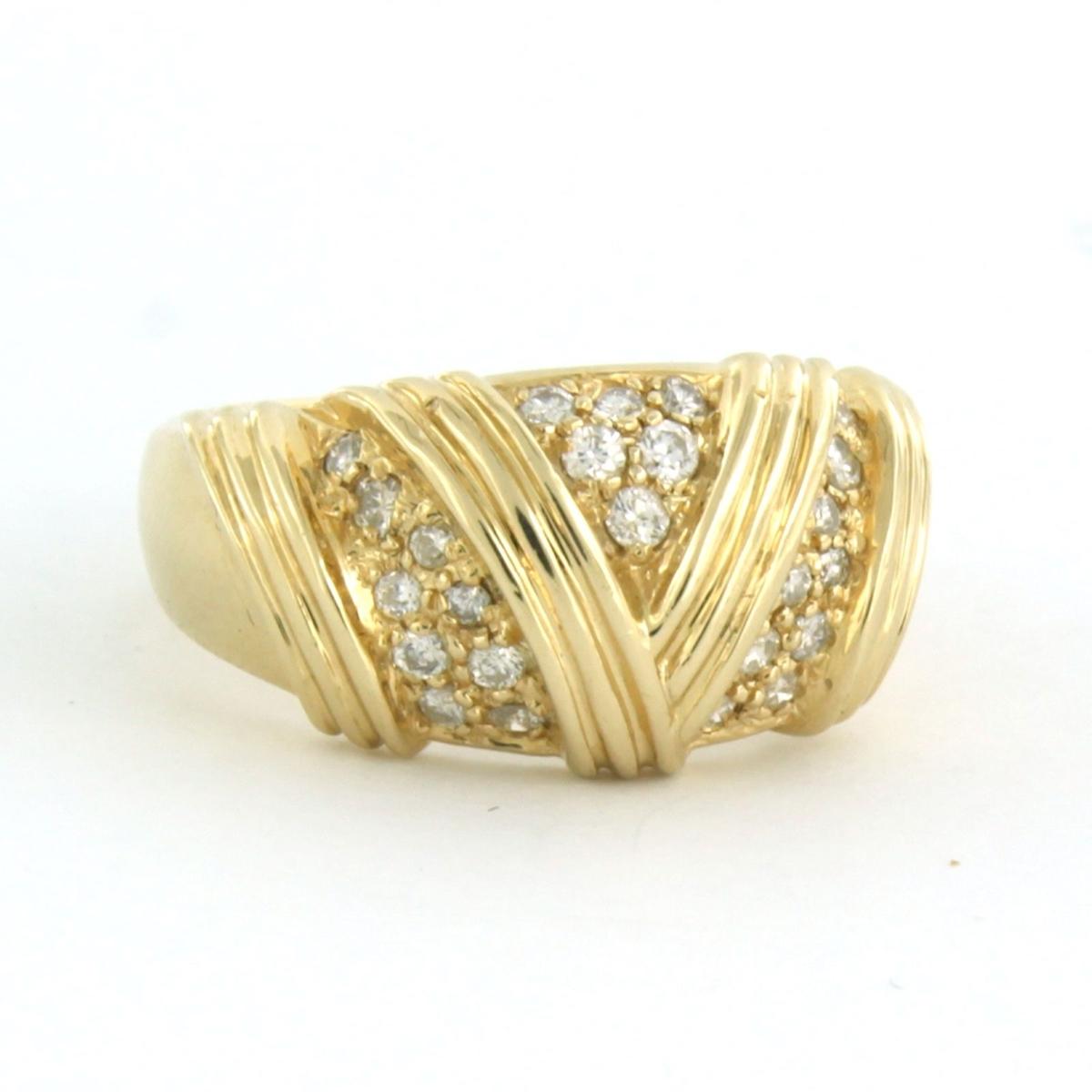 Ring mit Diamanten im Brillantschliff bis zu 0,20ct 6,6 Gramm 14k Gelbgold im Angebot 1