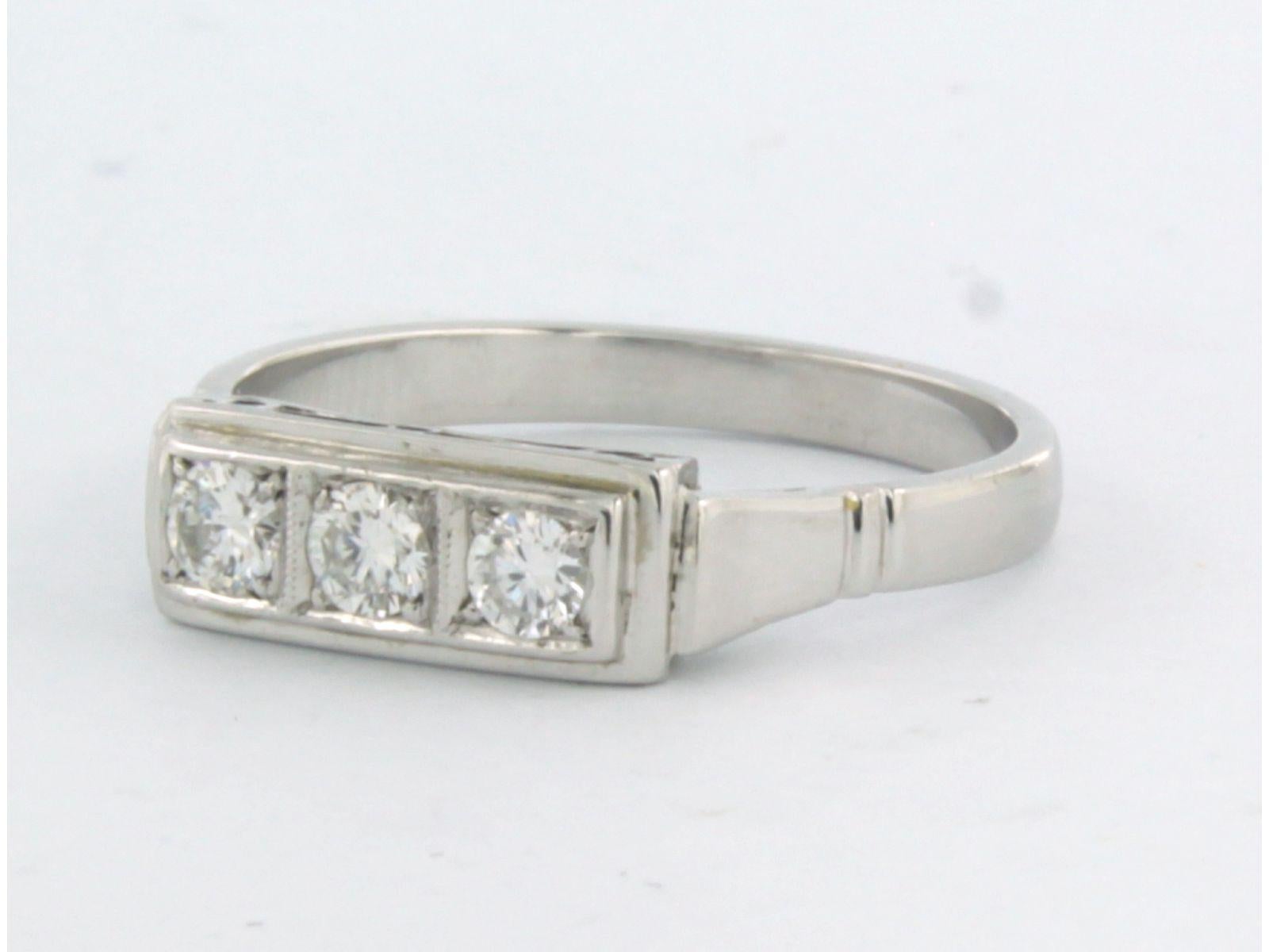 Donna Anello con diamanti taglio brillante fino a 0,30ct in oro bianco 14k 3,0 grammi in vendita