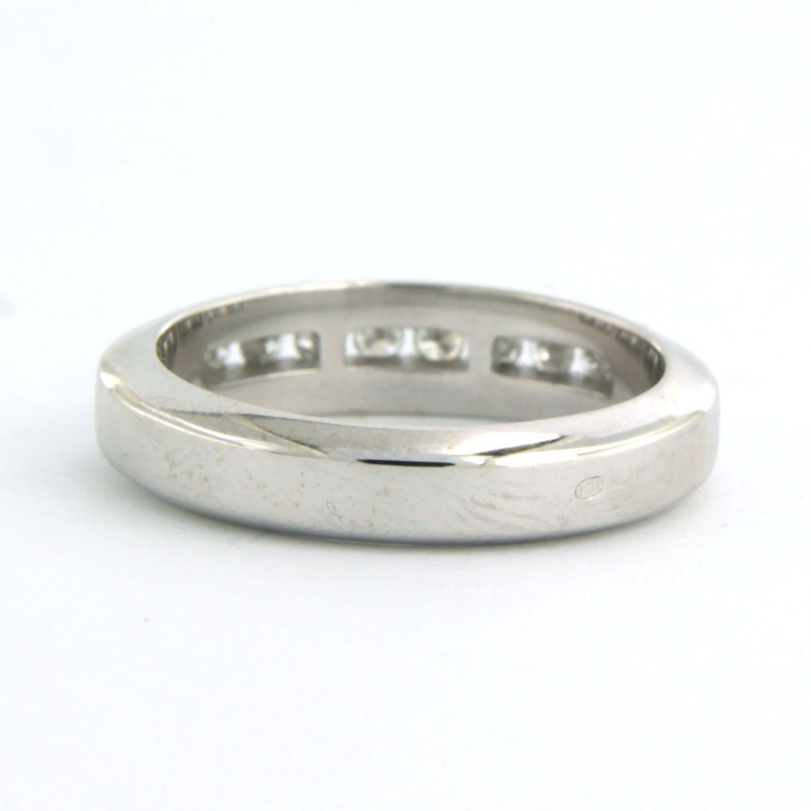 Brilliant Cut Ring with brilliant cut diamonds up to 0.30ct 14k white gold 5.5 grams For Sale