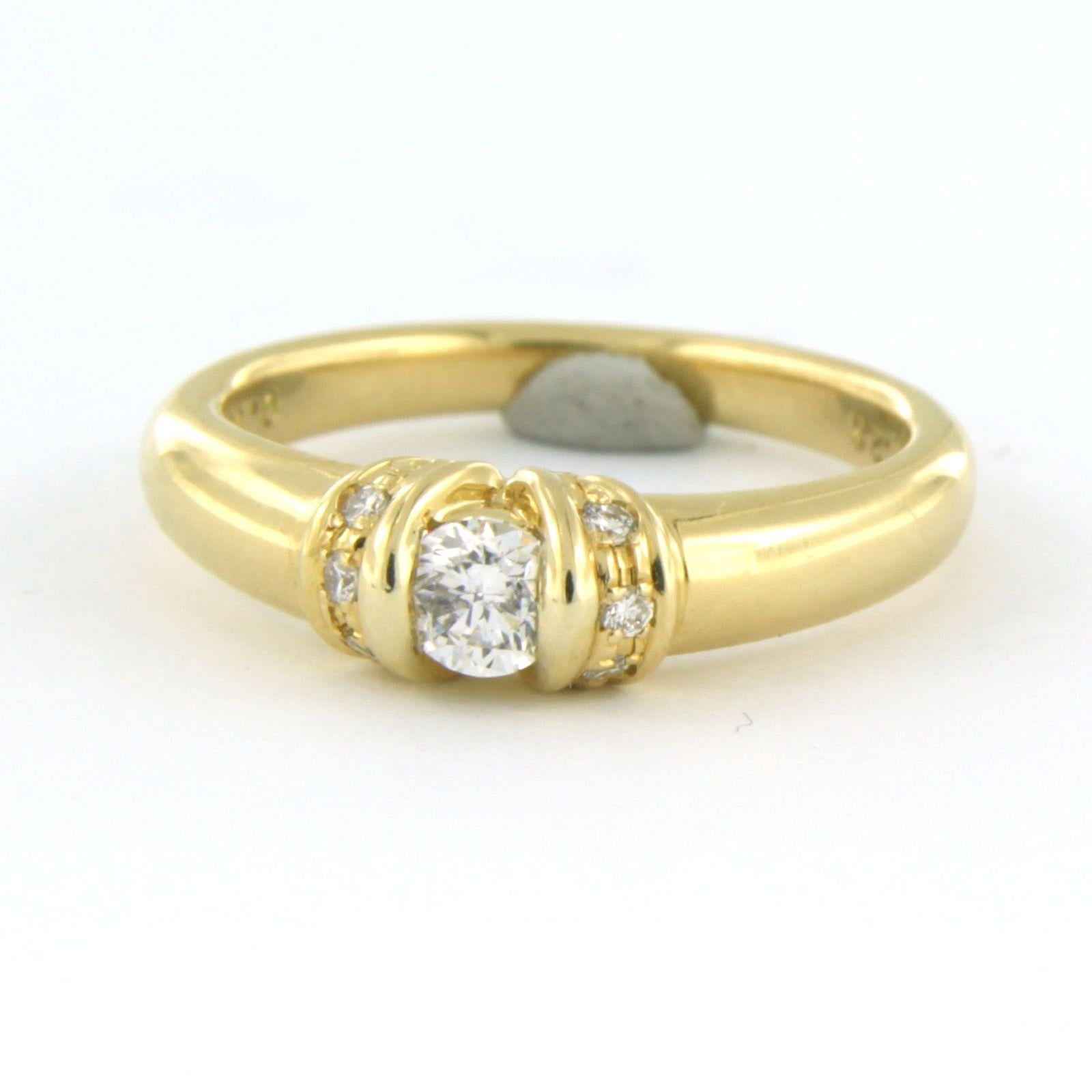 Donna Anello con diamanti taglio brillante fino a 0,31ct in oro 18k 4,8 grammi in vendita