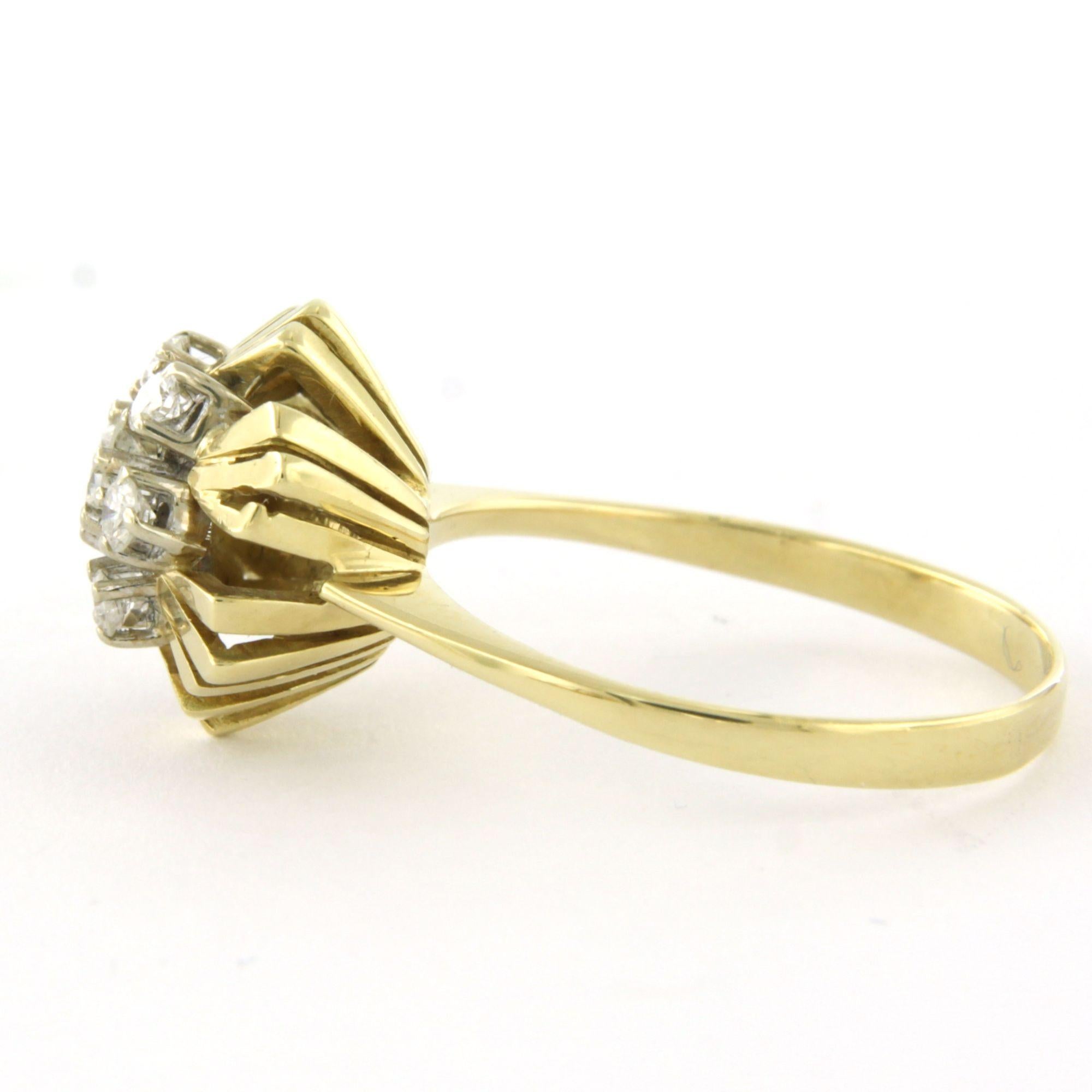 Ring mit Diamanten im Brillantschliff bis zu 0,35ct 14k Bicolor Gold 4,2 Gramm (Moderne) im Angebot