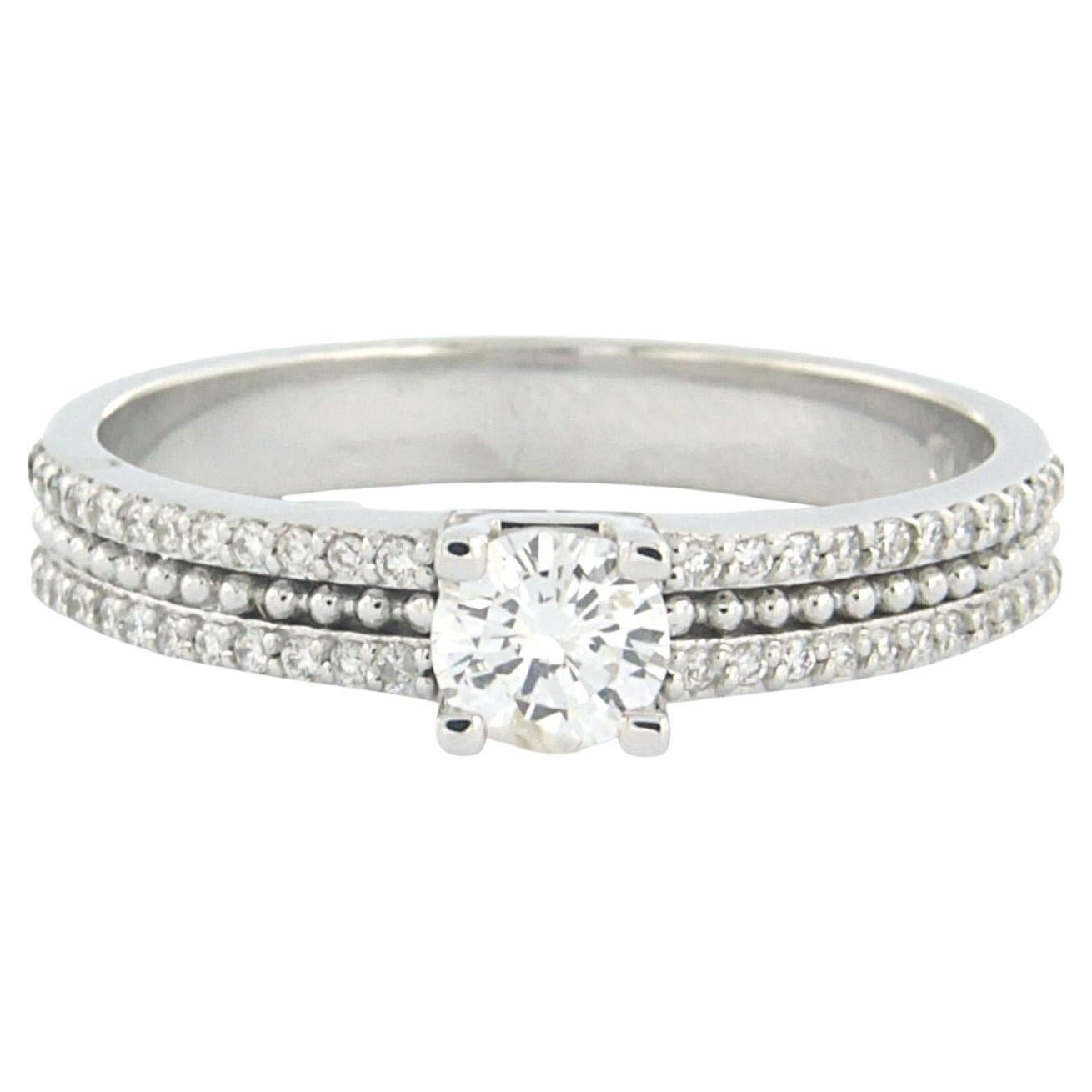 Bague avec diamants taille brillant jusqu'à 0,43ct Or blanc 18k 3,9 grammes