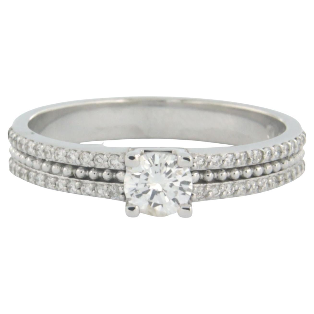 Ring with brilliant cut diamonds up to 0.43ct 18k white gold