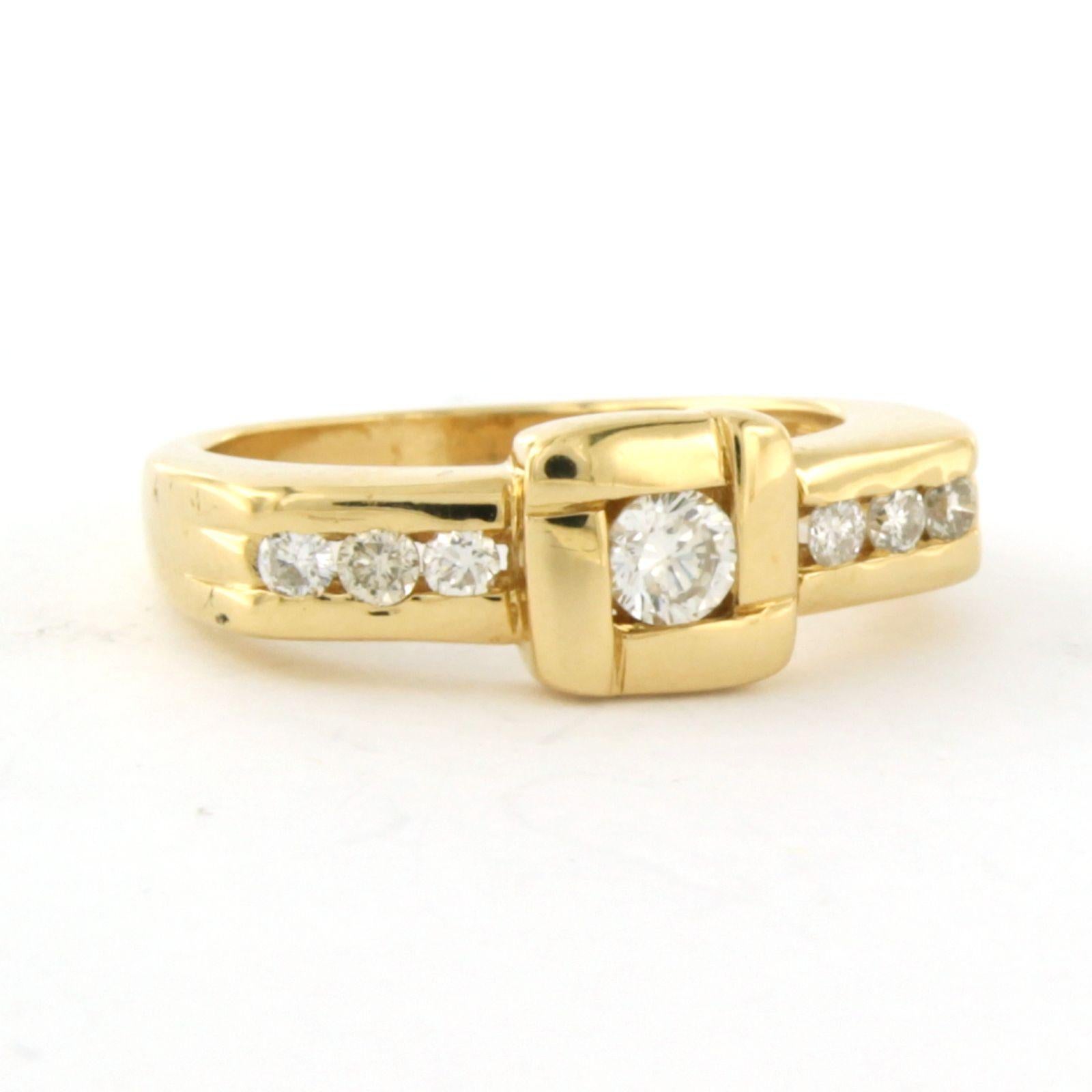 Bague en or jaune 18k sertie d'un diamant taille brillant jusqu'à environ 0.44ct - F/G - VS/SI - taille de bague US 6.5 - EU 17 (53)

description détaillée :

l'avant de l'anneau a une largeur de 7.5 mm

bague taille US 6.5 - EU 17 (53). La bague