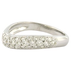 Anello con diamanti taglio brillante fino a 0,45 carati in oro bianco 18 carati 3,2 grammi