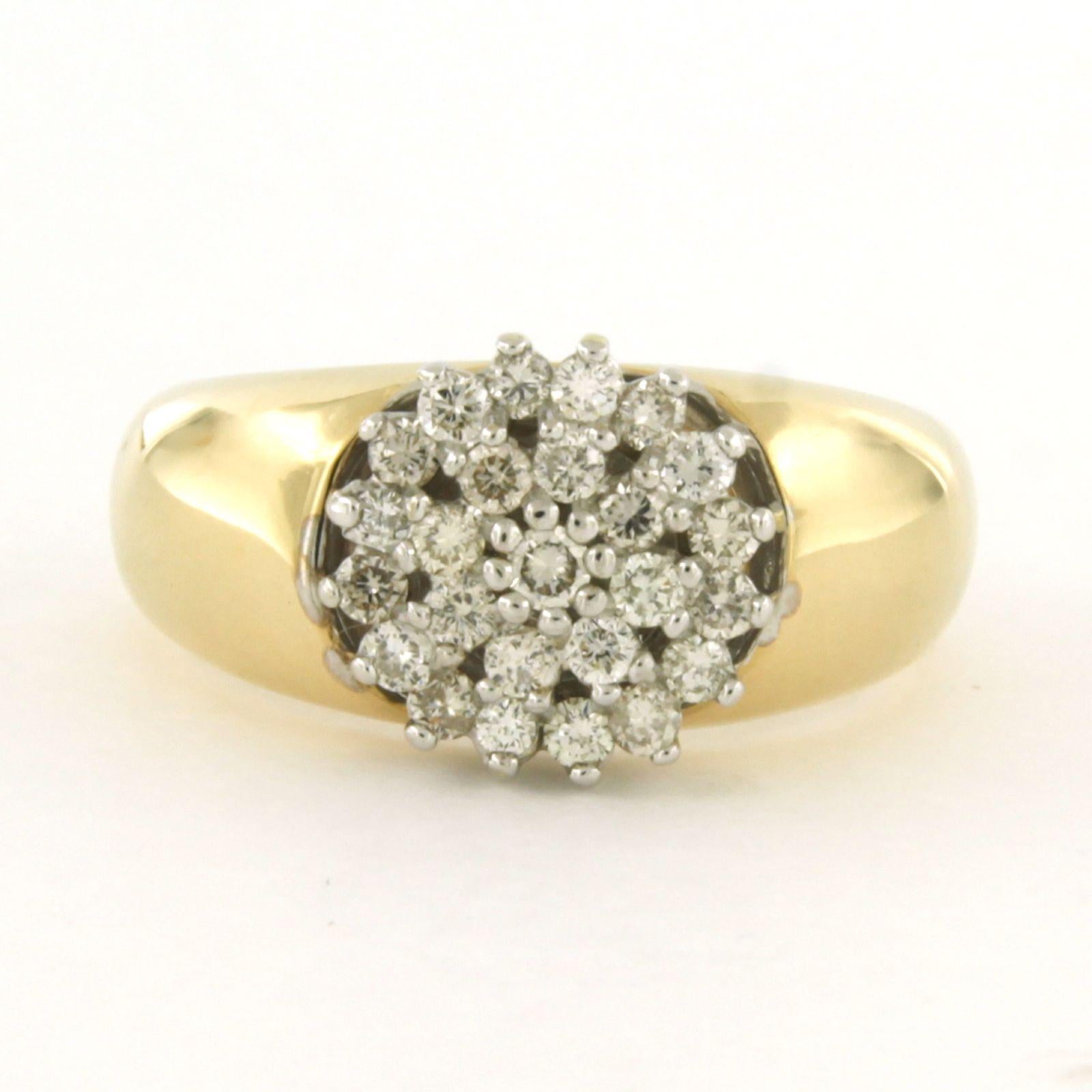 Anello in oro 14k bicolore con diamanti taglio brillante fino a 0,50 carati - K/L - VS/SI - misura US 7,5 - EU 17,75 (56)

descrizione dettagliata:

La parte superiore dell'anello misura 1,1 cm di larghezza e 7,0 mm di altezza.

Misura dell'anello