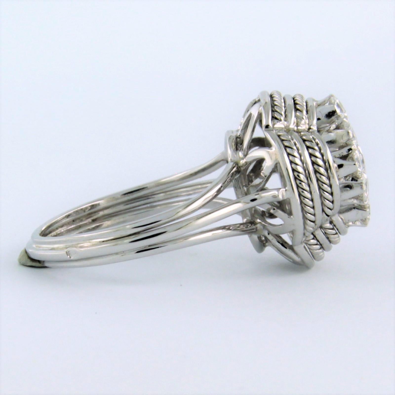 Ring mit Diamanten im Brillantschliff bis zu 0,50ct 18k Weißgold 5,0 Gramm (Retro) im Angebot