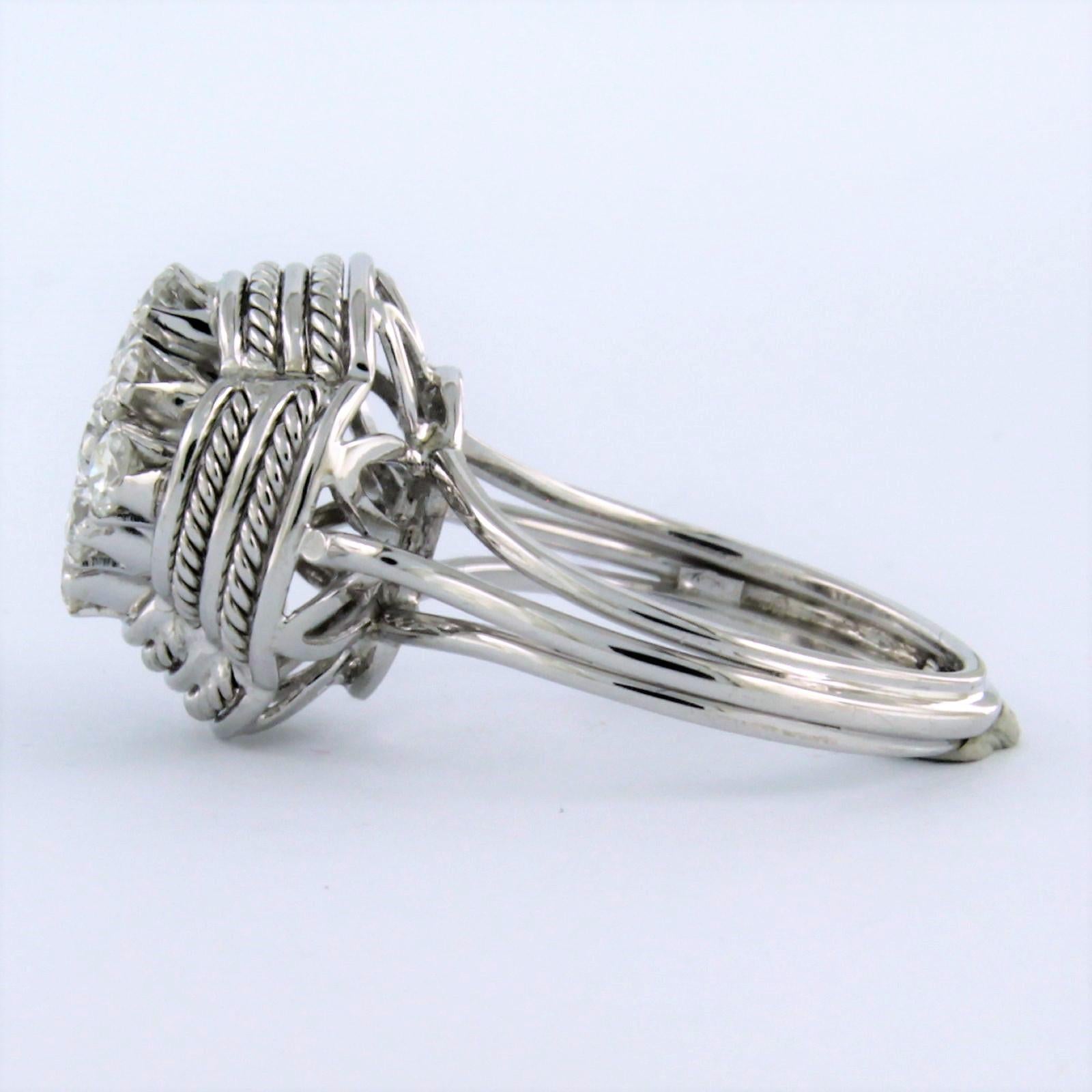 Ring mit Diamanten im Brillantschliff bis zu 0,50ct 18k Weißgold 5,0 Gramm im Zustand „Hervorragend“ im Angebot in The Hague, ZH