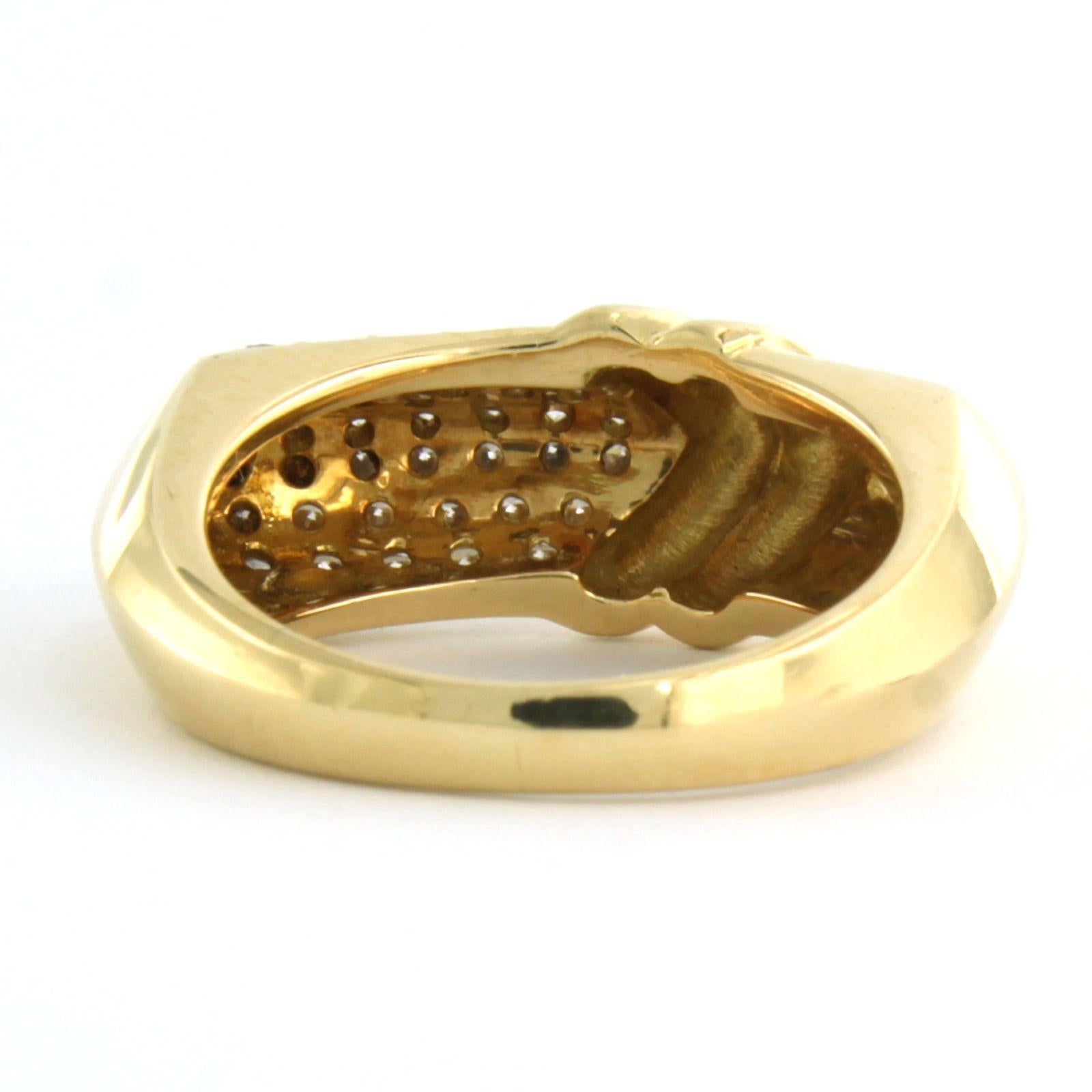 Con diamantes talla brillante de hasta 0,50 ct Oro amarillo de 18k 8,8 gramos Moderno en venta