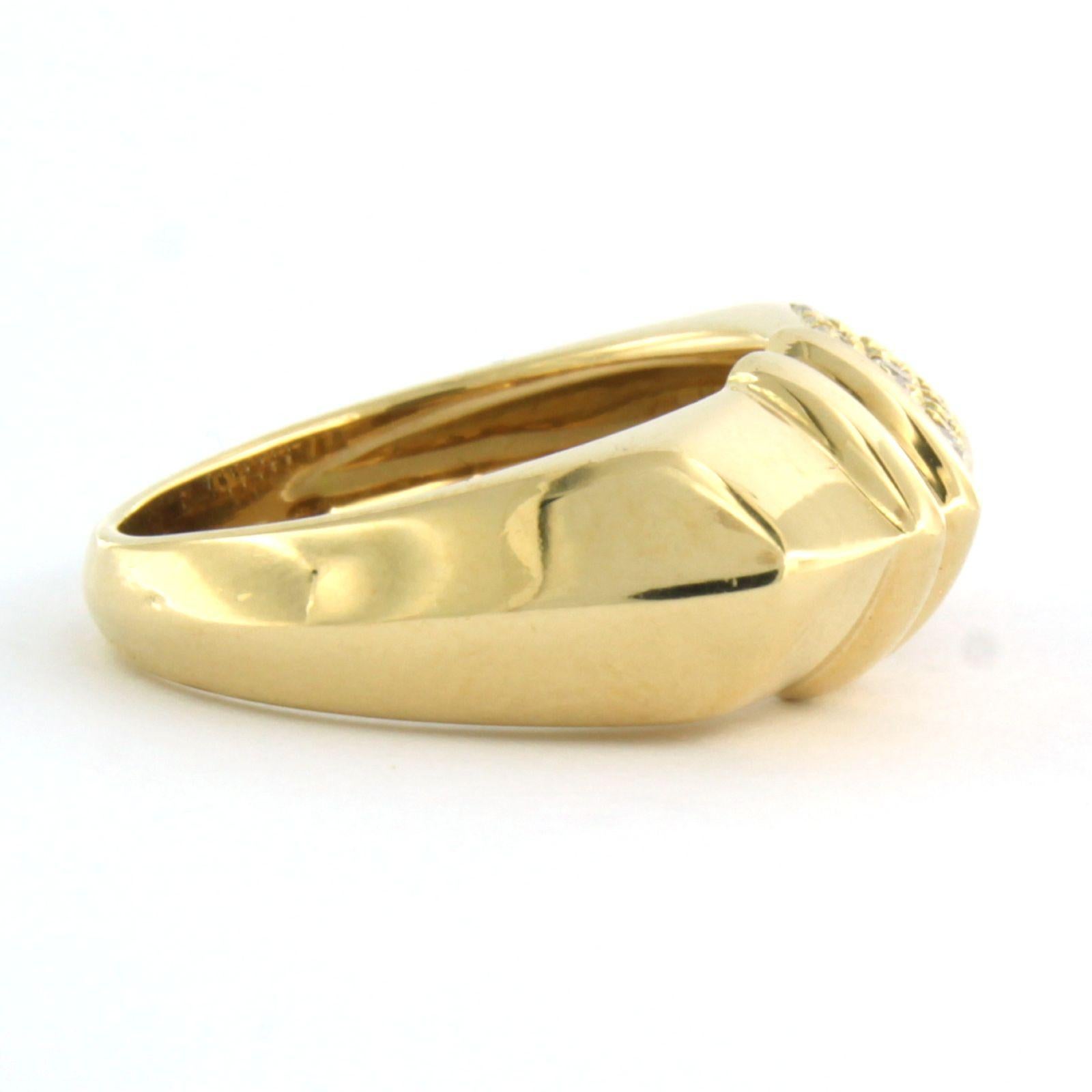 Con diamantes talla brillante de hasta 0,50 ct Oro amarillo de 18k 8,8 gramos Corte brillante en venta