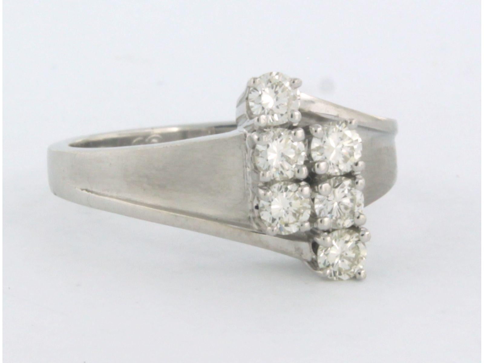 Ring mit Diamanten im Brillantschliff bis zu 0,60ct 18k Weißgold 7,0 Gramm (Moderne) im Angebot