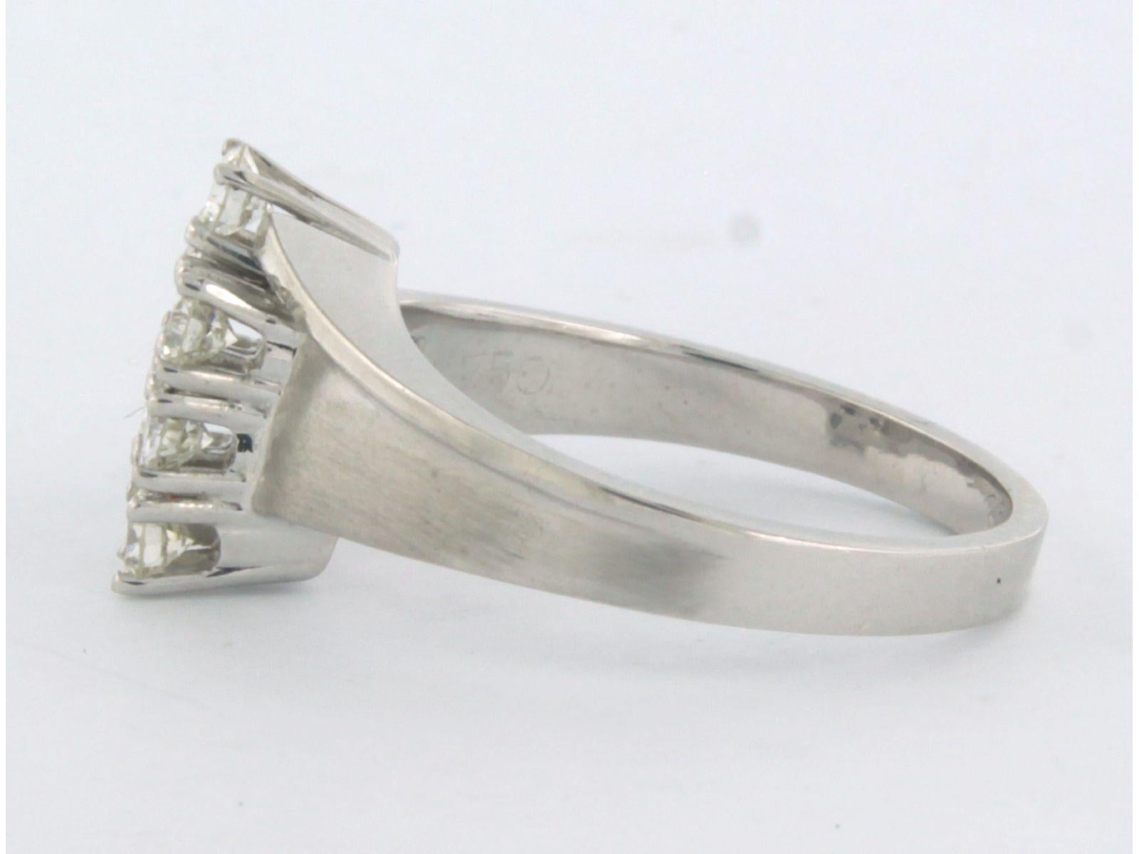 Ring mit Diamanten im Brillantschliff bis zu 0,60ct 18k Weißgold 7,0 Gramm Damen im Angebot