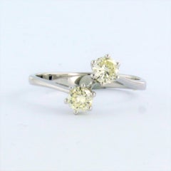 Ring with brilliant cut diamonds up to 0.60ct 18k white gold