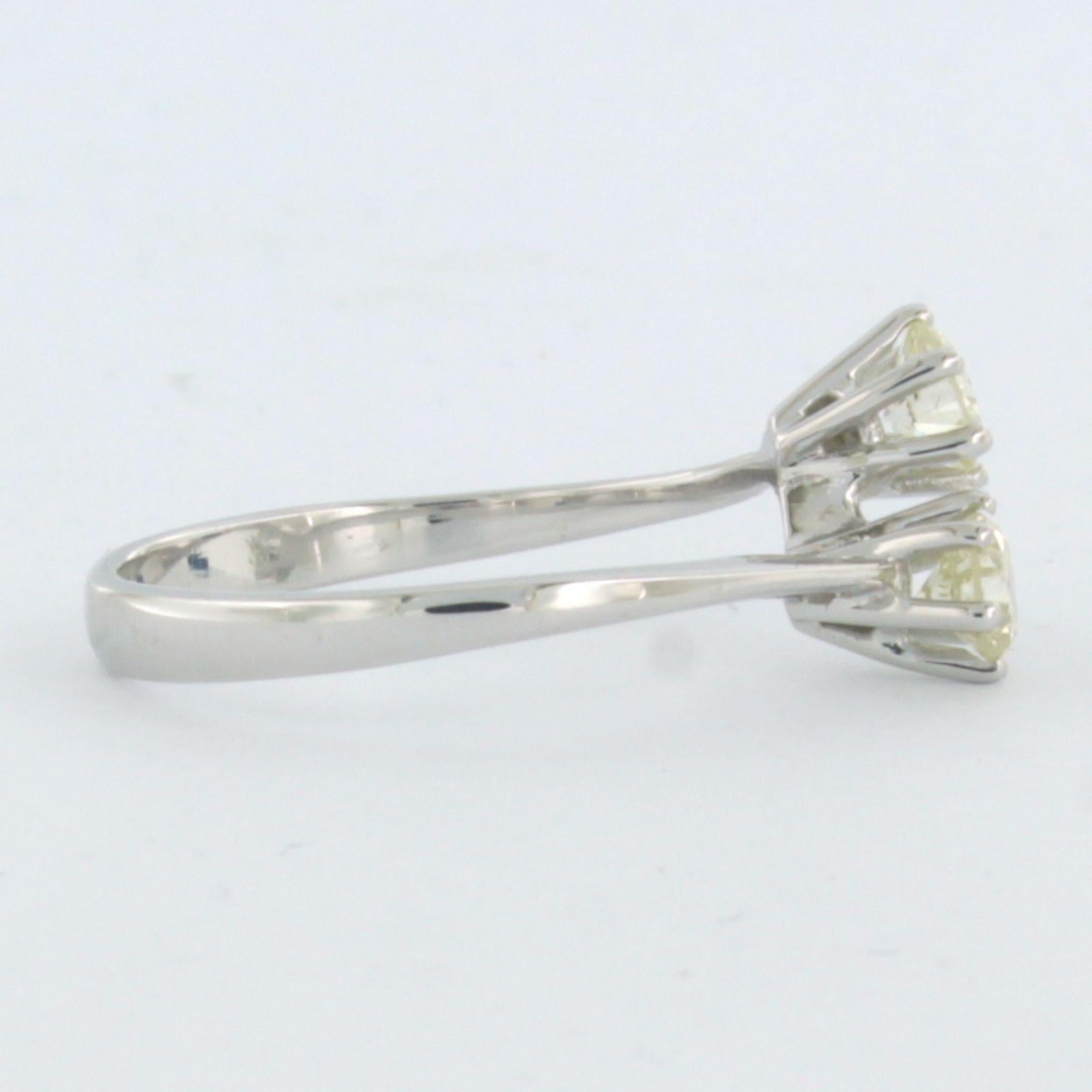 Anillo con diamantes talla brillante de hasta 0,60 ct Oro blanco de 18k en Excelente estado para la venta en The Hague, ZH
