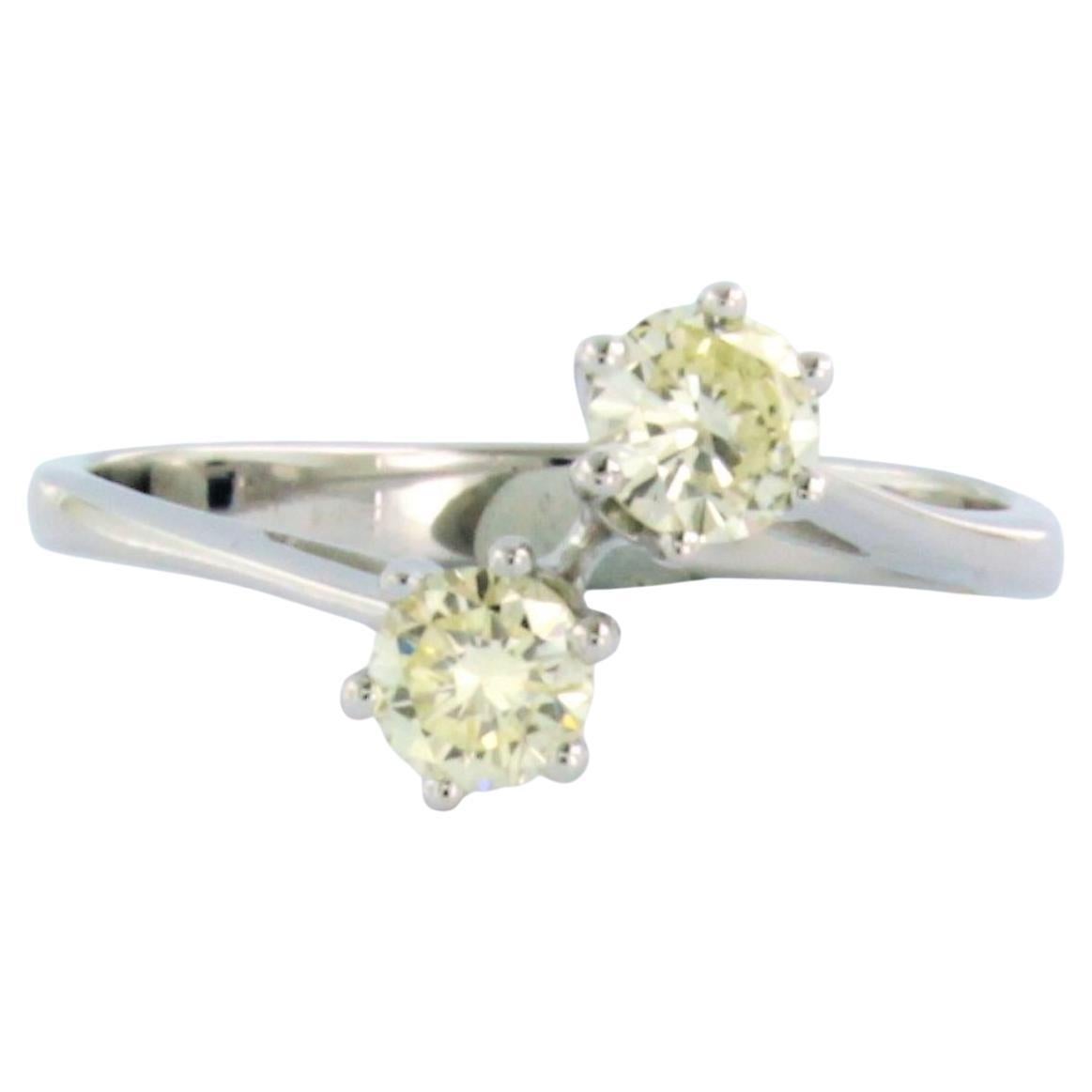 Anello con diamanti taglio brillante fino a 0,60ct in oro bianco 18k