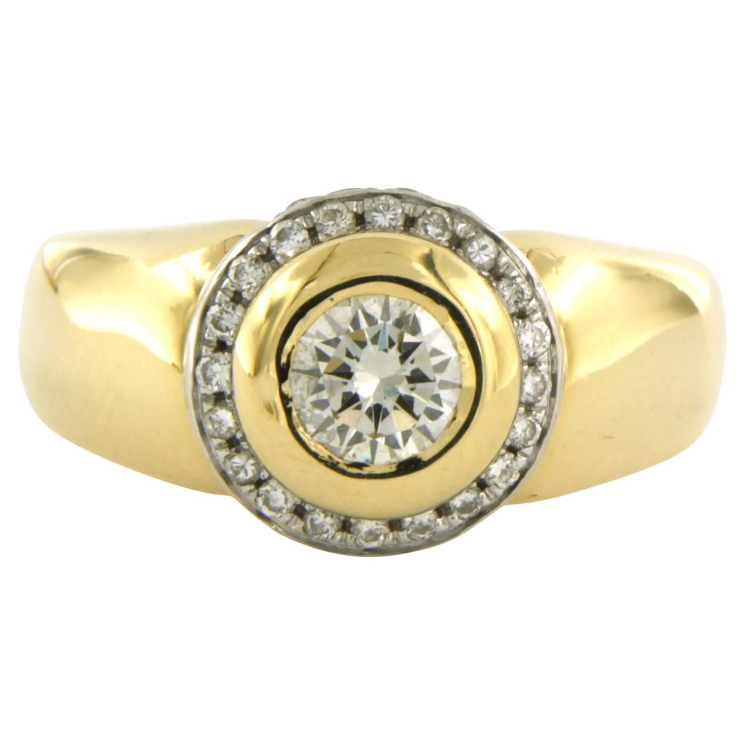 Ring with brilliant cut diamonds up to 0.70ct -11.3 gram - 18k bicolour gold For Sale