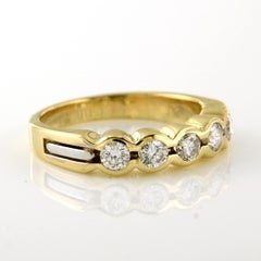 Ring mit Diamanten im Brillantschliff bis zu 0,70 Karat, 18 Karat Gold, 7,7 Gramm