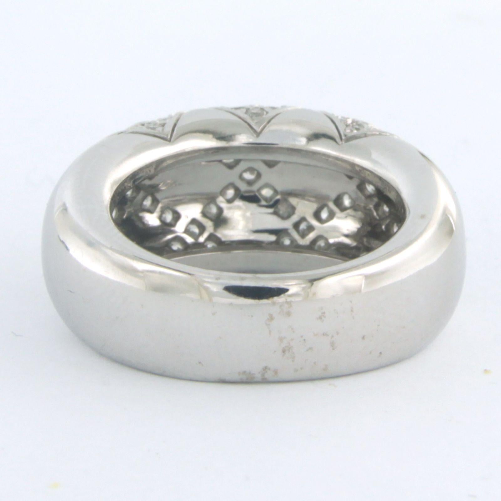 Modern Ring with brilliant cut diamonds up to 0.70ct 18k white gold For Sale