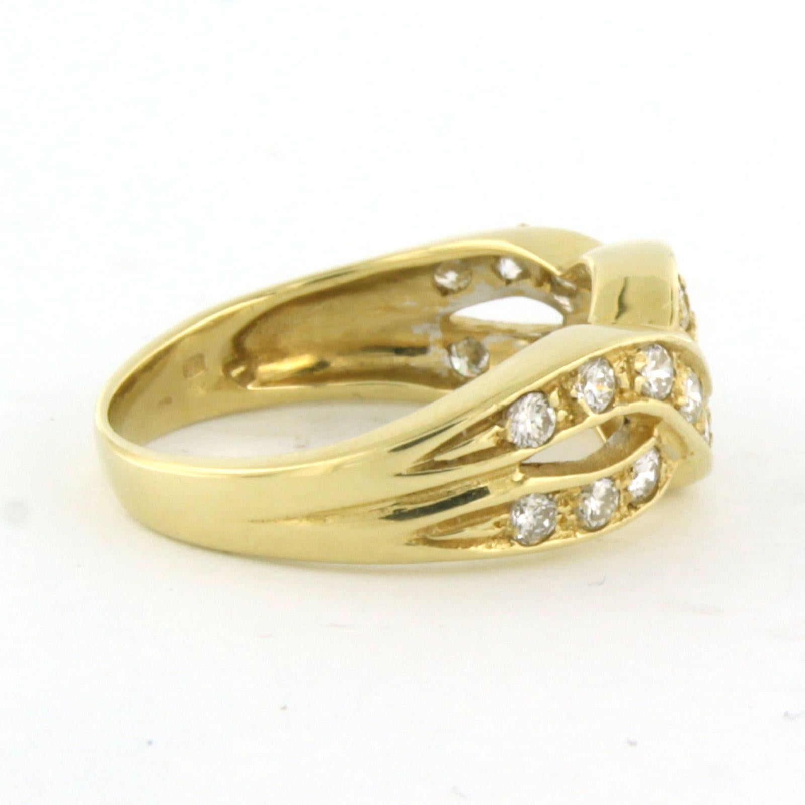 Bague en or jaune 18k avec diamant taille brillant jusqu'à 0,70 ct - F/G - VS/SI - taille de bague US 6,5 - EU 17(53)

Description détaillée

La partie supérieure de l'anneau mesure 8,4 mm de large et 3,9 mm de haut.

Bague de taille US 6.5 - EU