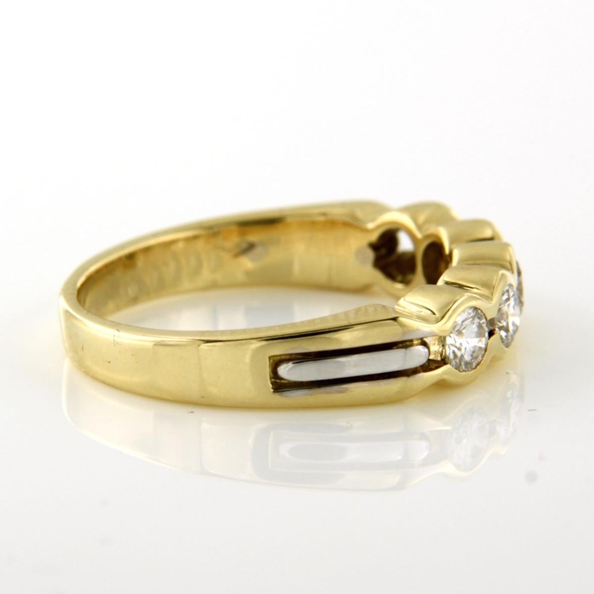 Brilliant Cut Ring with brilliant cut diamonds up to 0.70ct - 5.7 grams - 18k gold For Sale