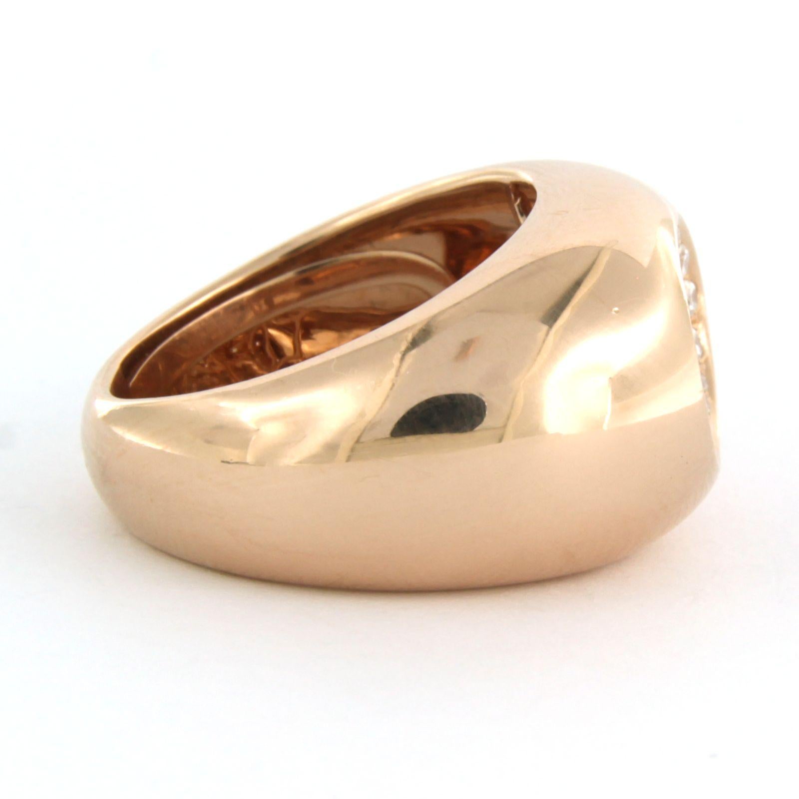 Bague en or rose 14k sertie de diamants de taille brillant. 0.80ct - F/G - VS/SI - taille U.S. 7.25 - EU. 17.5 (55)

description détaillée :

le haut de l'anneau a une largeur de 1,5 cm

taille de bague US 7.25 - EU. 17.5 (55)

poids 10,0