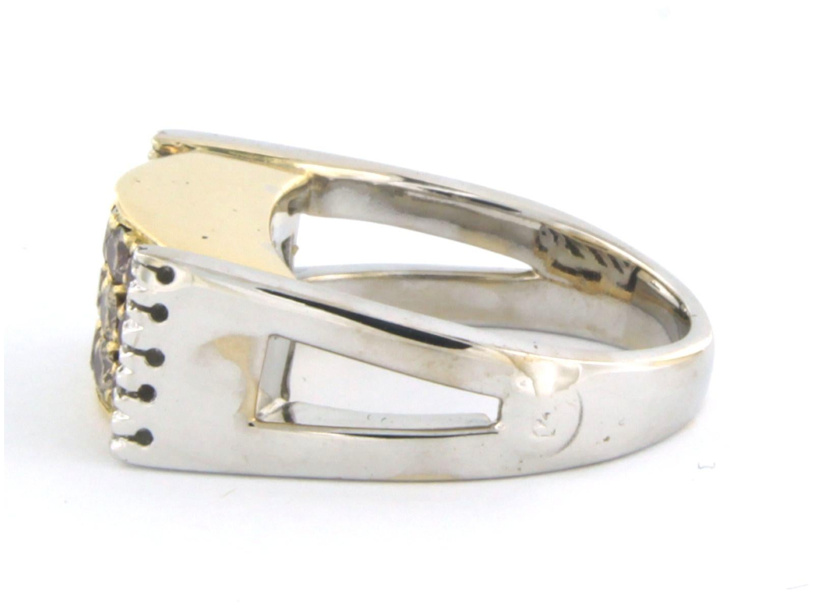 Anillo con diamantes talla brillante de hasta 0,80 ct Oro de 18k 12,1 gramos Moderno en venta