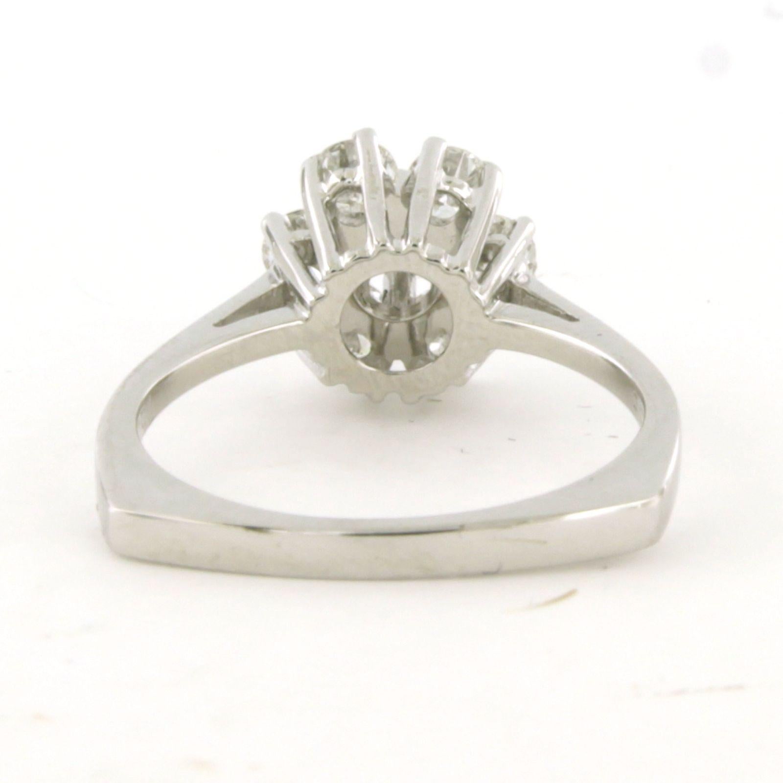 Ring mit Diamanten im Brillantschliff bis zu 0,84ct 18k Weißgold 4,3 Gramm im Zustand „Hervorragend“ im Angebot in The Hague, ZH