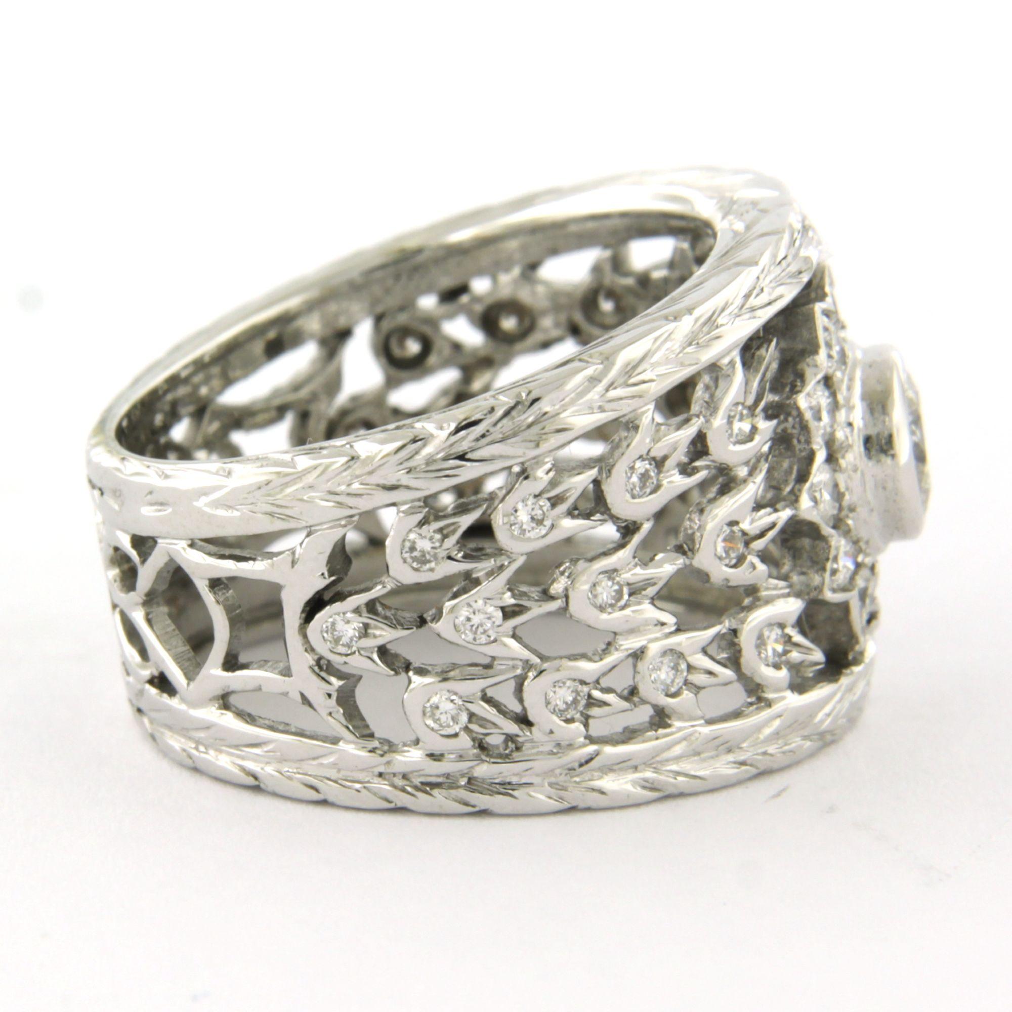Brilliant Cut Ring with brilliant cut diamonds up to 0.90ct 18k white gold 9.4 grams For Sale