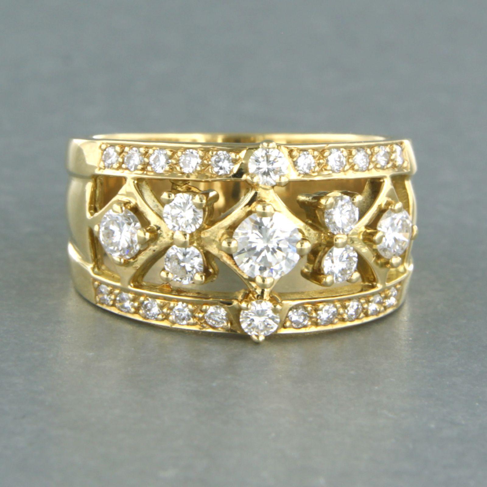 Ring with brilliant cut diamonds up to 0.90ct 18k yellow gold In Excellent Condition For Sale In The Hague, ZH