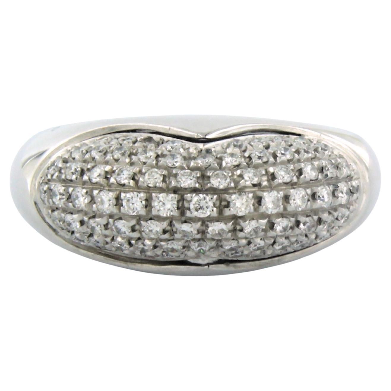Ring with brilliant cut diamonds up to 0.95ct - 11.1 gram - 18k white gold