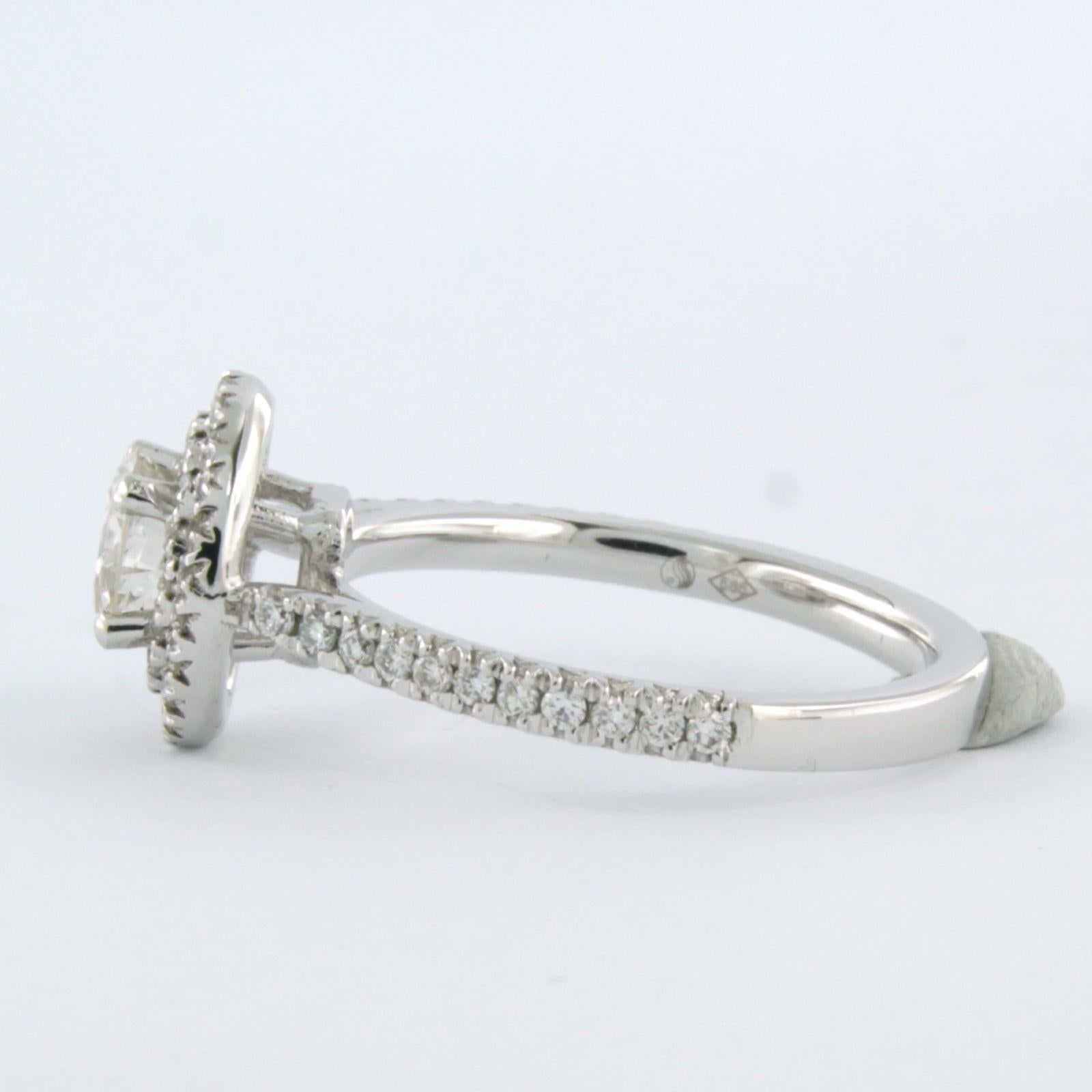 Moderno Anello con diamanti taglio brillante fino a 1,00ct Oro bianco 14k 3,7 grammi in vendita