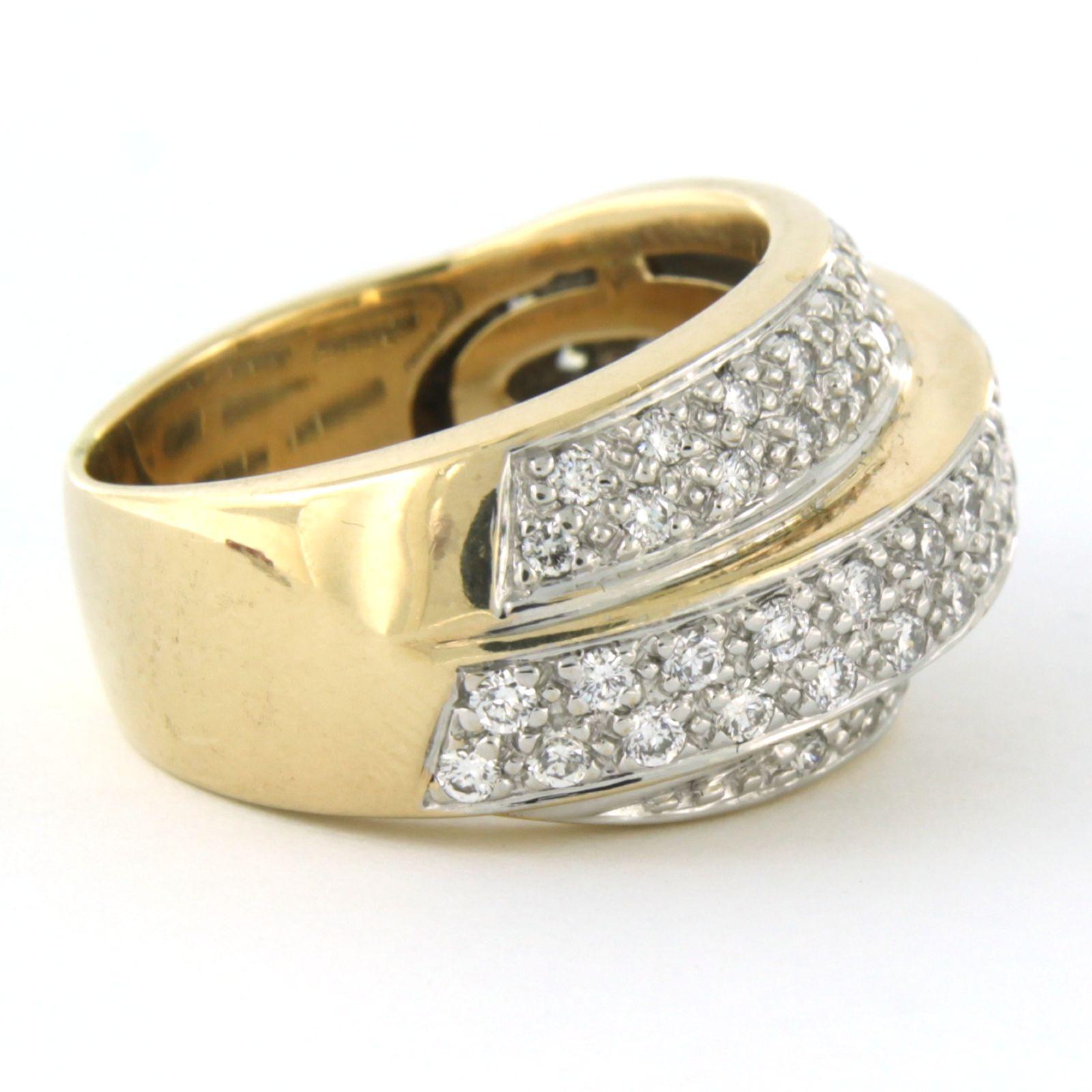 Ring aus 14k Bicolor-Gold, besetzt mit einem Diamanten im Brillantschliff von bis zu 1,00 ct - F/G - VS/SI - Ringgröße US 7 - EU 17.25 (54)

Ausführliche Beschreibung:

Die Oberseite des Rings ist 1,2 cm breit.

Ringgröße US 7 - EU 17.25 (54). Der