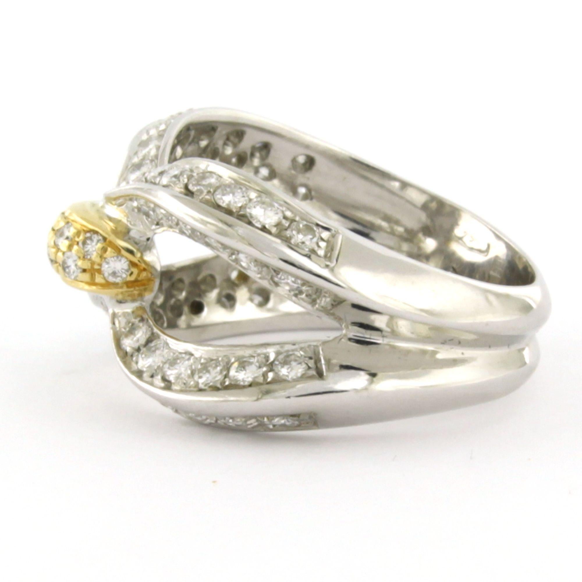 Taglio brillante Anello con diamanti taglio brillante fino a 1,06ct in oro 18k 8,1 grammi in vendita