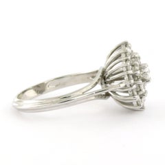 Ring with brilliant cut diamonds up to 1.10ct 18k gold 4.0 grams