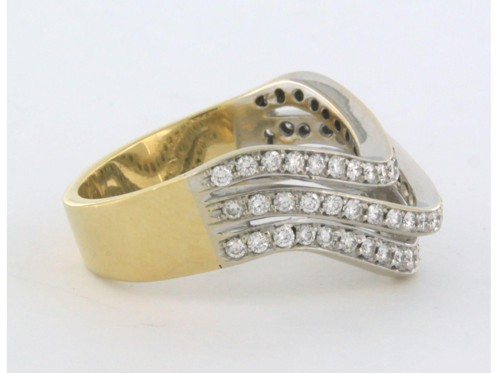 Ring mit Diamanten im Brillantschliff bis zu 1,30ct 18k Gold 9,3 Gramm (Moderne) im Angebot