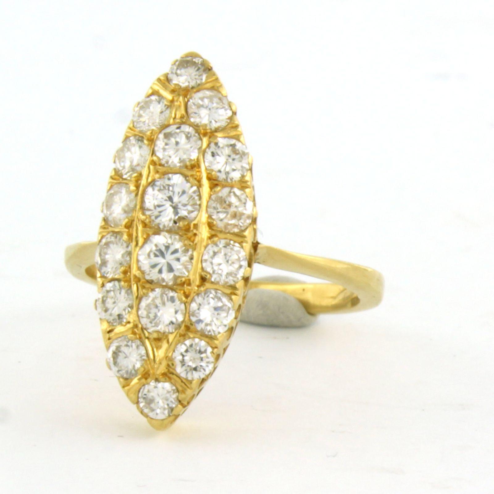 Anillo con diamantes talla brillante de hasta 1,30ct - 5,5 gramos - oro amarillo de 18k en venta 1