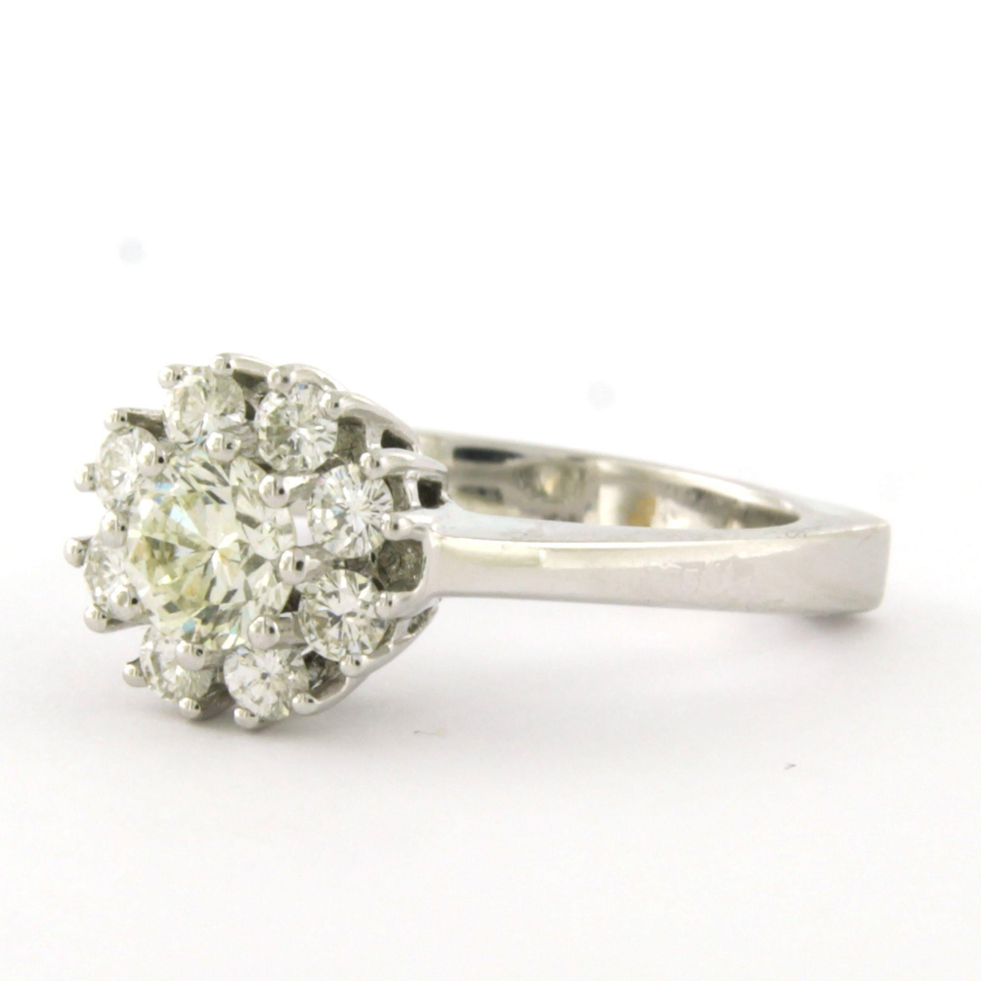 Donna Anello con diamanti taglio brillante fino a 1,33 carati in oro bianco 14k 5,9 grammi in vendita