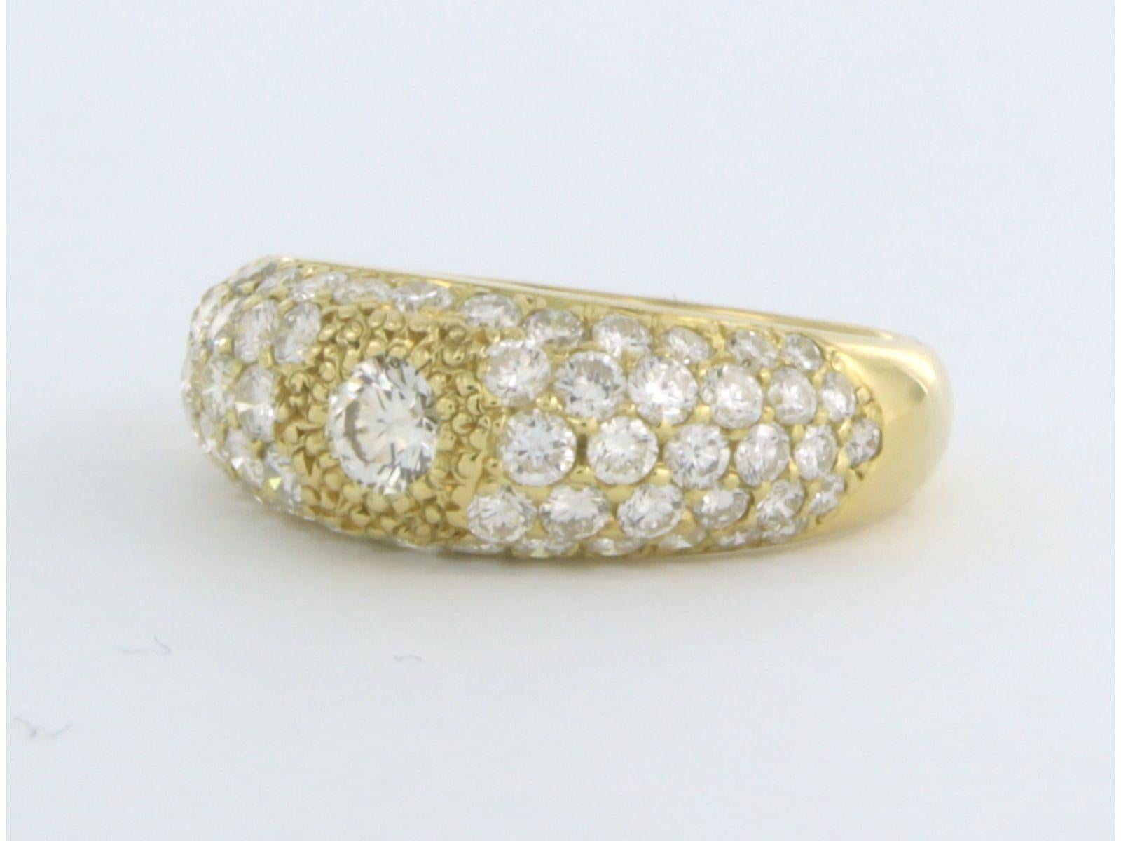 18k yellow gold ring set with brilliant cut diamond up to 1.35ct - G/H VS/SI - ring size US 5.25 -EU 16 (50)

detailed description

the top of the ring is approximately 7.1 mm wide

ring size US 5.25 -EU 16 (50), ring can be enlarged or reduced by a