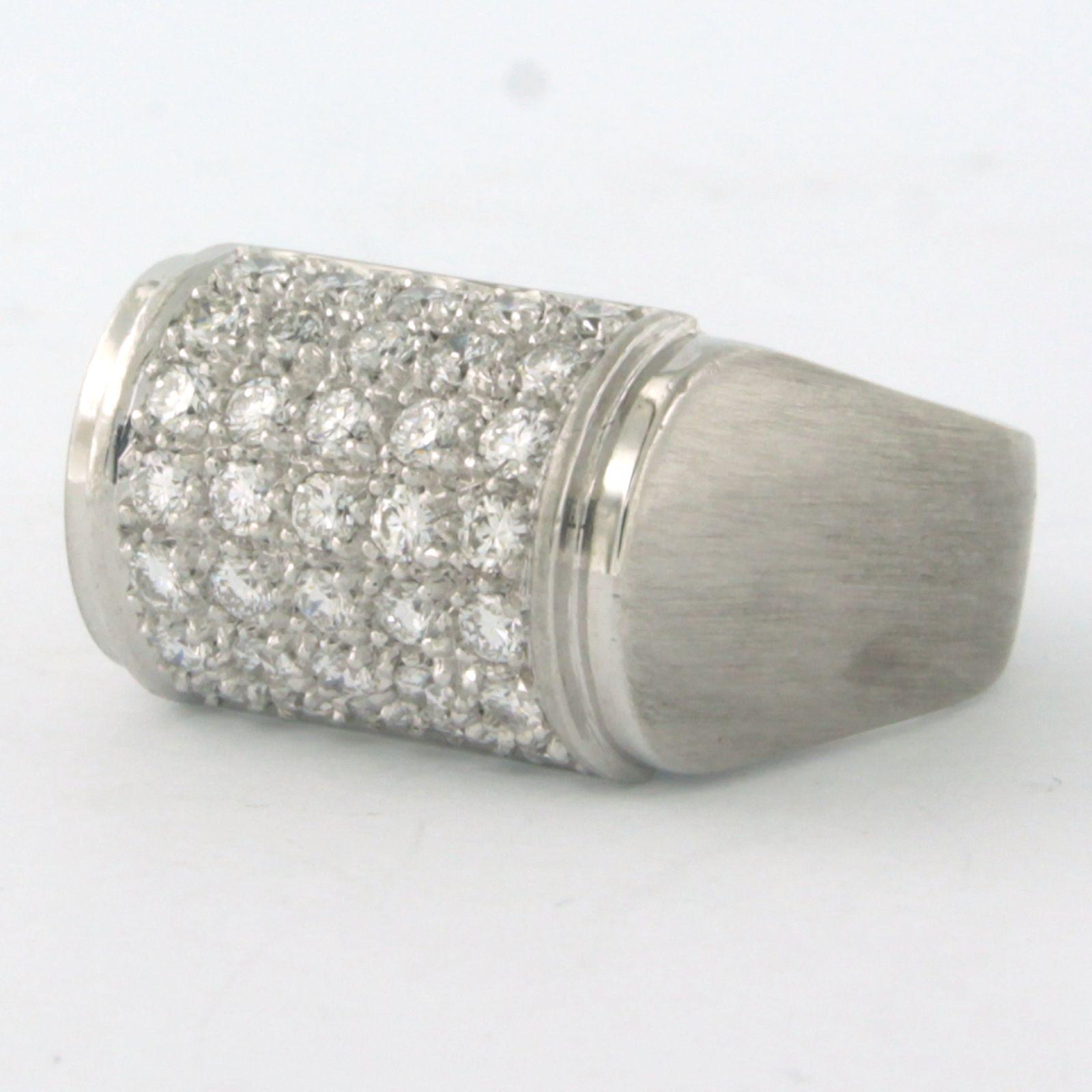 Taglio brillante Ring with brilliant cut diamonds up to 1.50ct 14k white gold 13.7 grams in vendita
