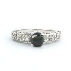 Ring with brilliant cut diamonds up to 1.50ct 18k white gold 4.3 grams
