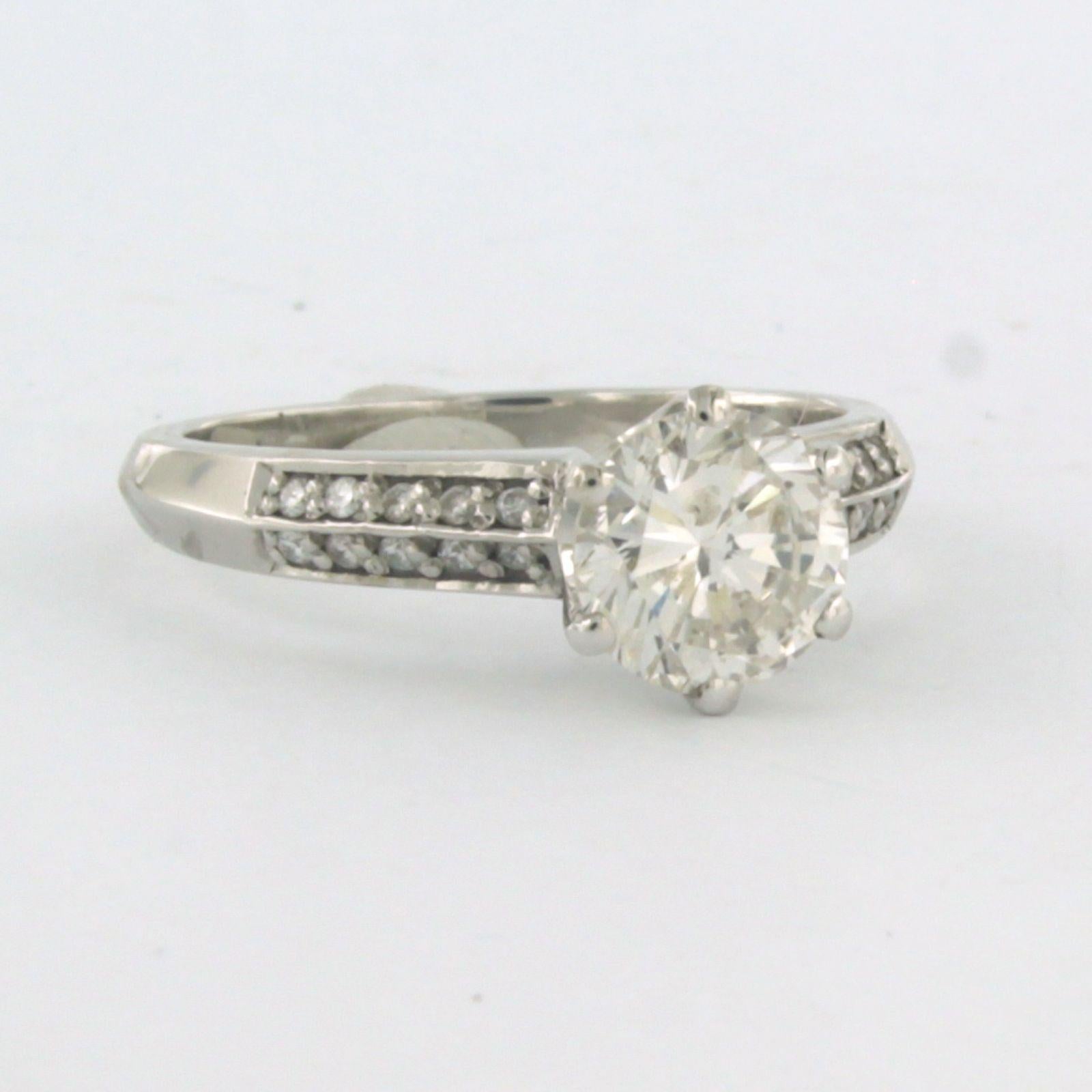 Ring mit Diamanten im Brillantschliff bis zu 1,50ct - 3.9 Gramm - 14k Weißgold im Angebot 2